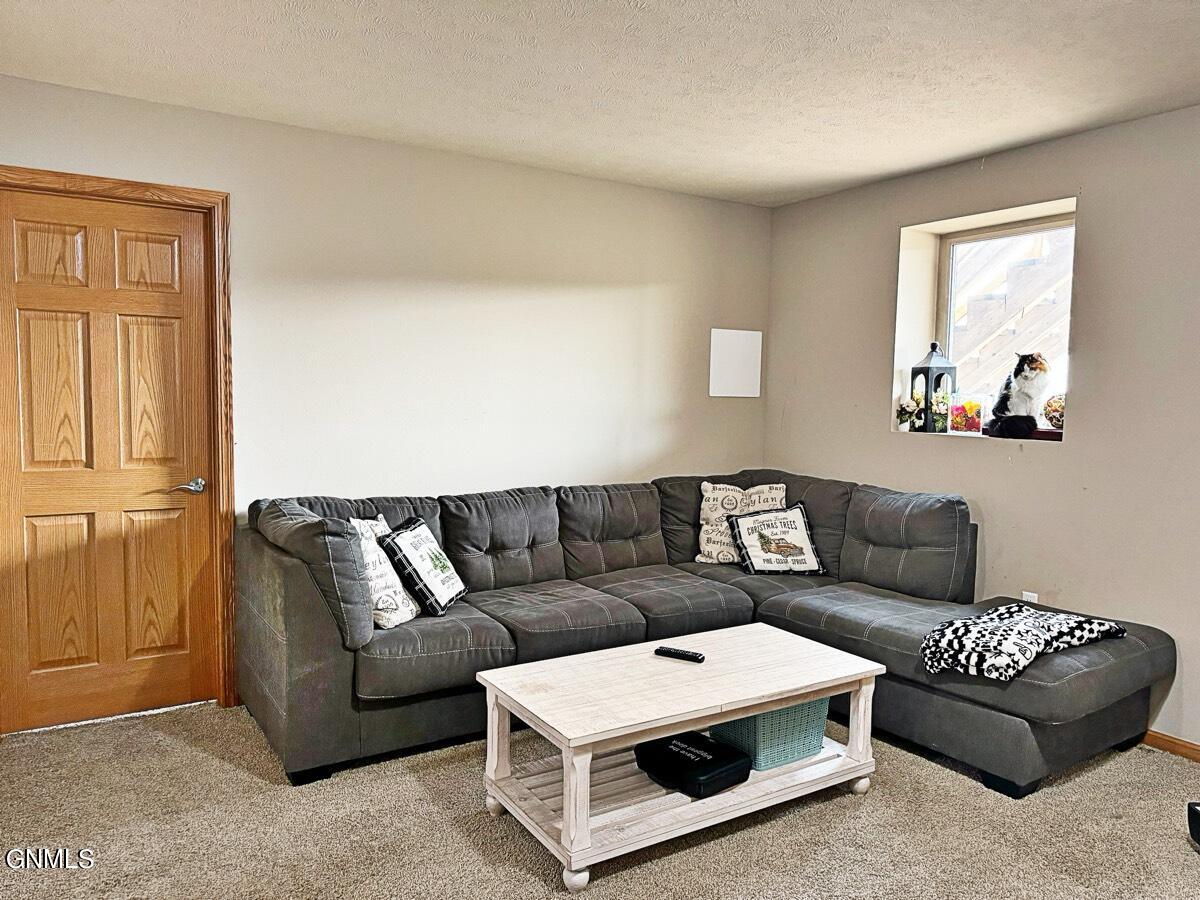 3102 Golden Vista Avenue