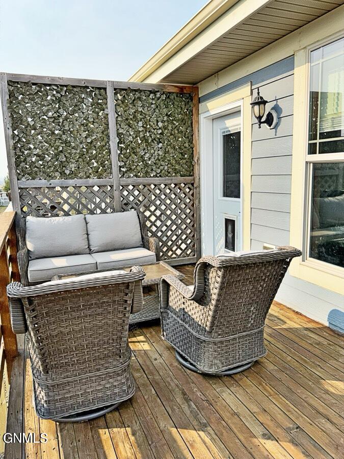 3102 Golden Vista Avenue