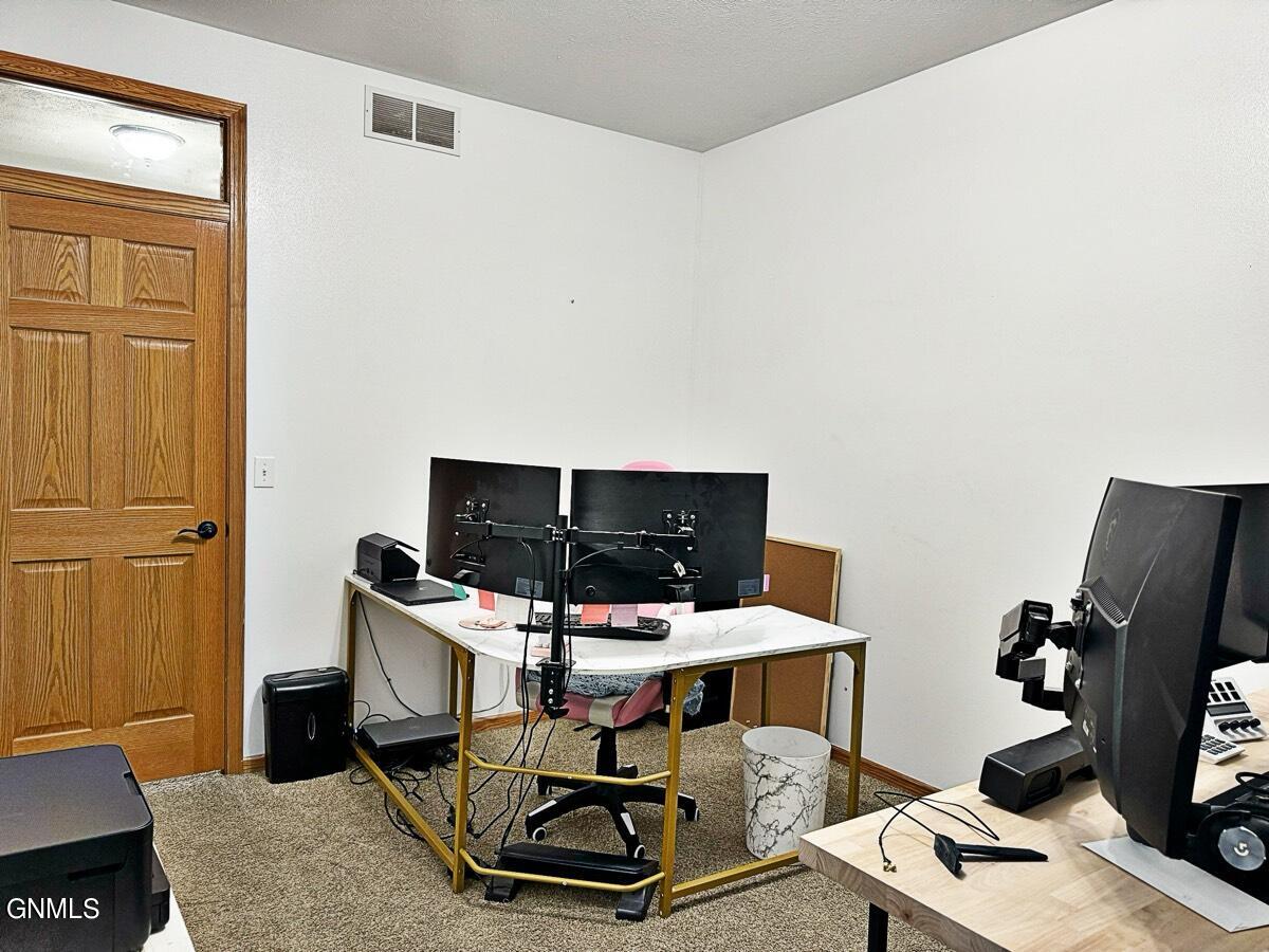 3102 Golden Vista Avenue