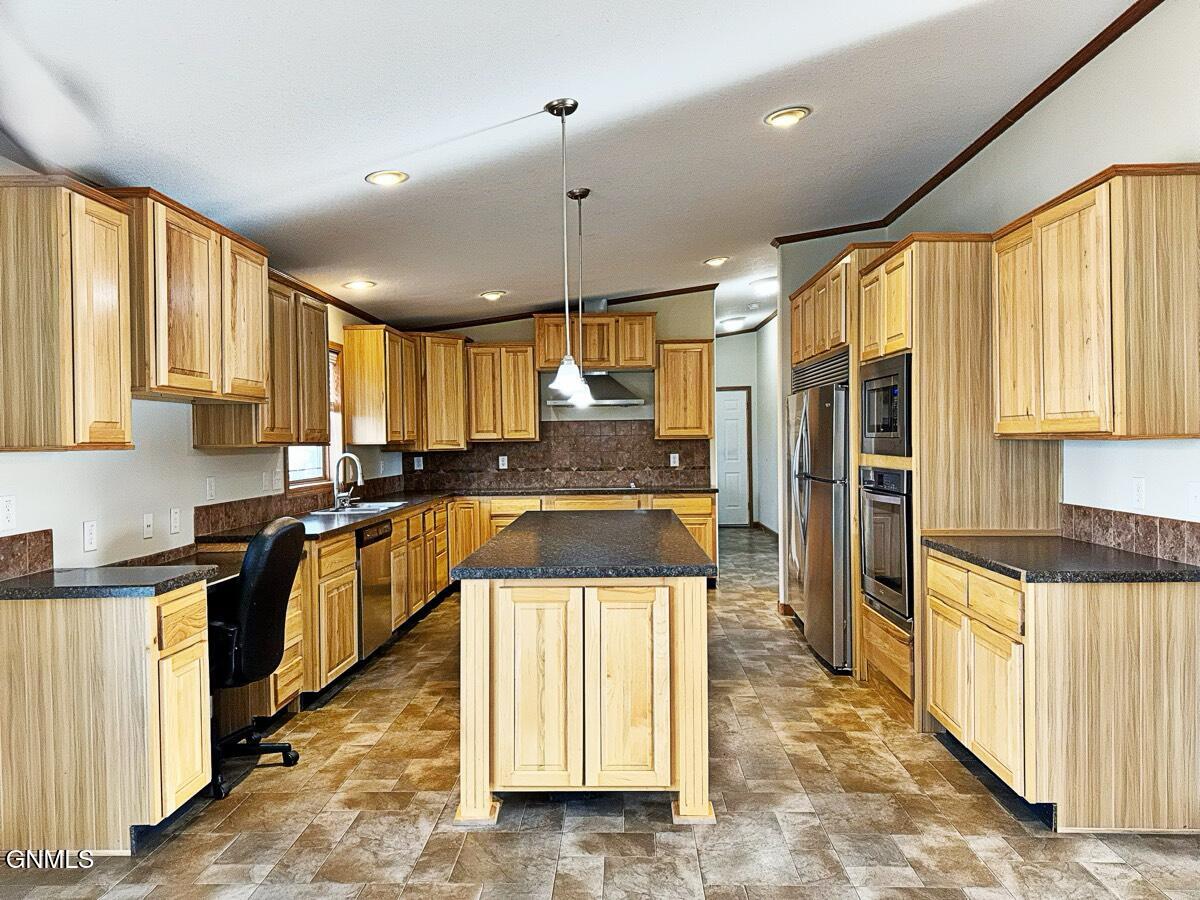 12307 55th Street NW