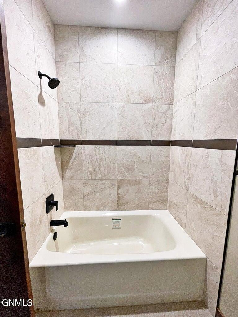 14044 48th Street NW