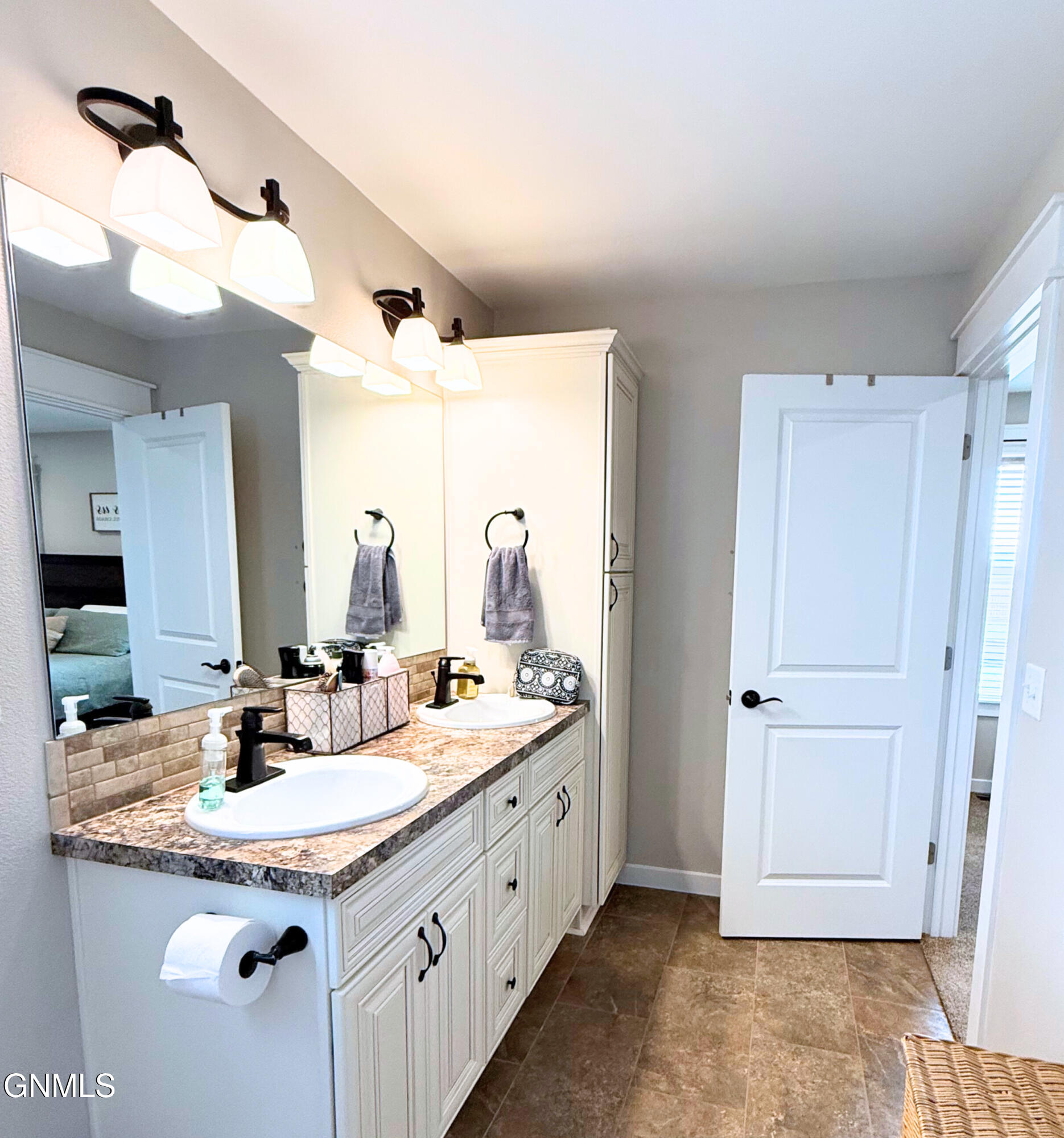 13344 Yellowstone Meadow Street