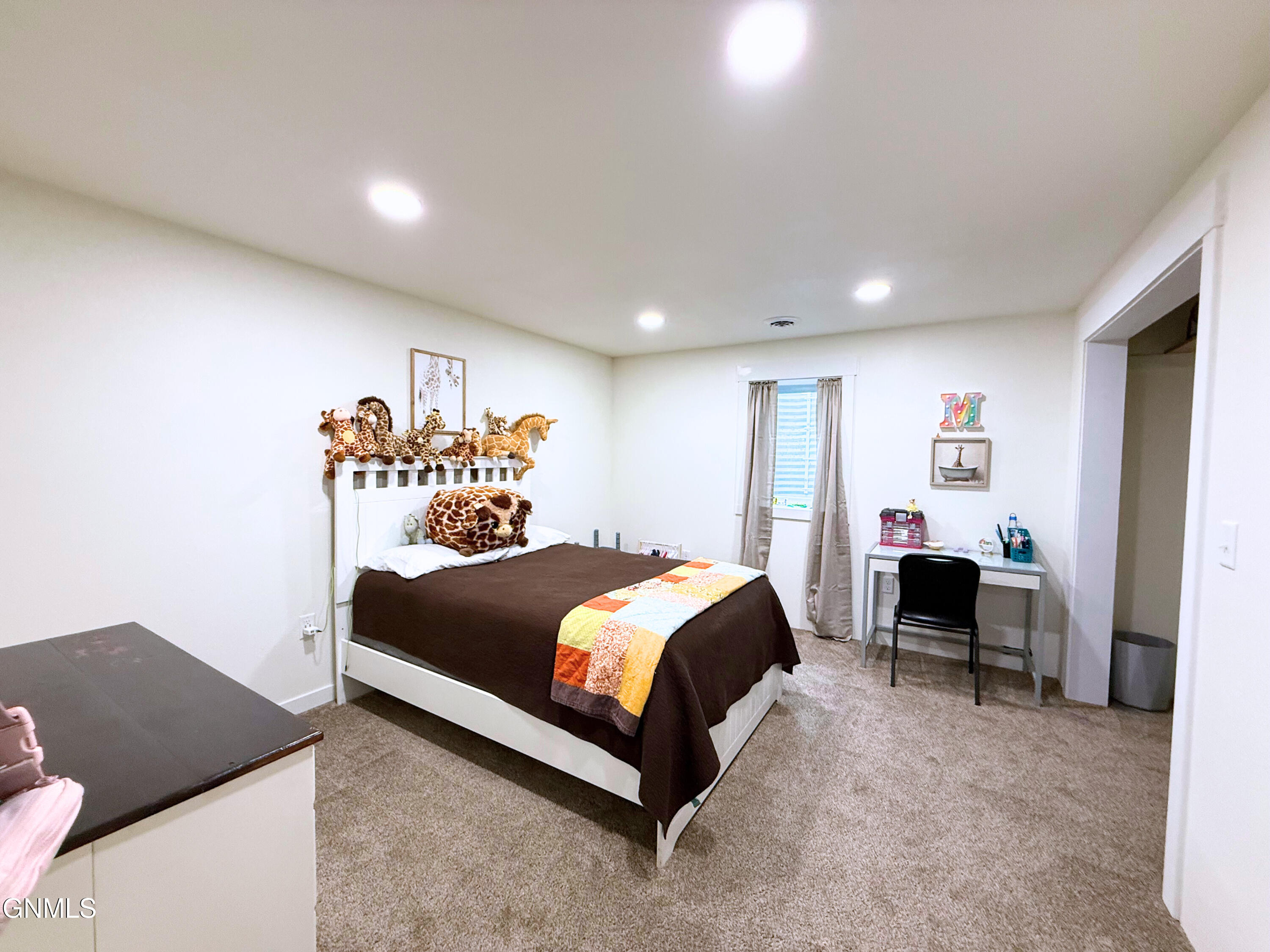 13344 Yellowstone Meadow Street