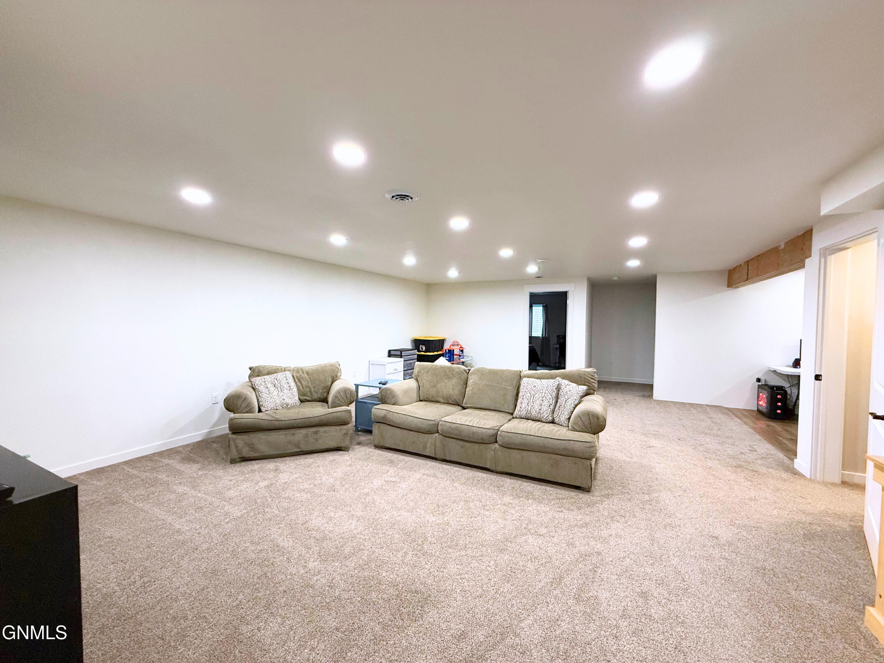 13344 Yellowstone Meadow Street