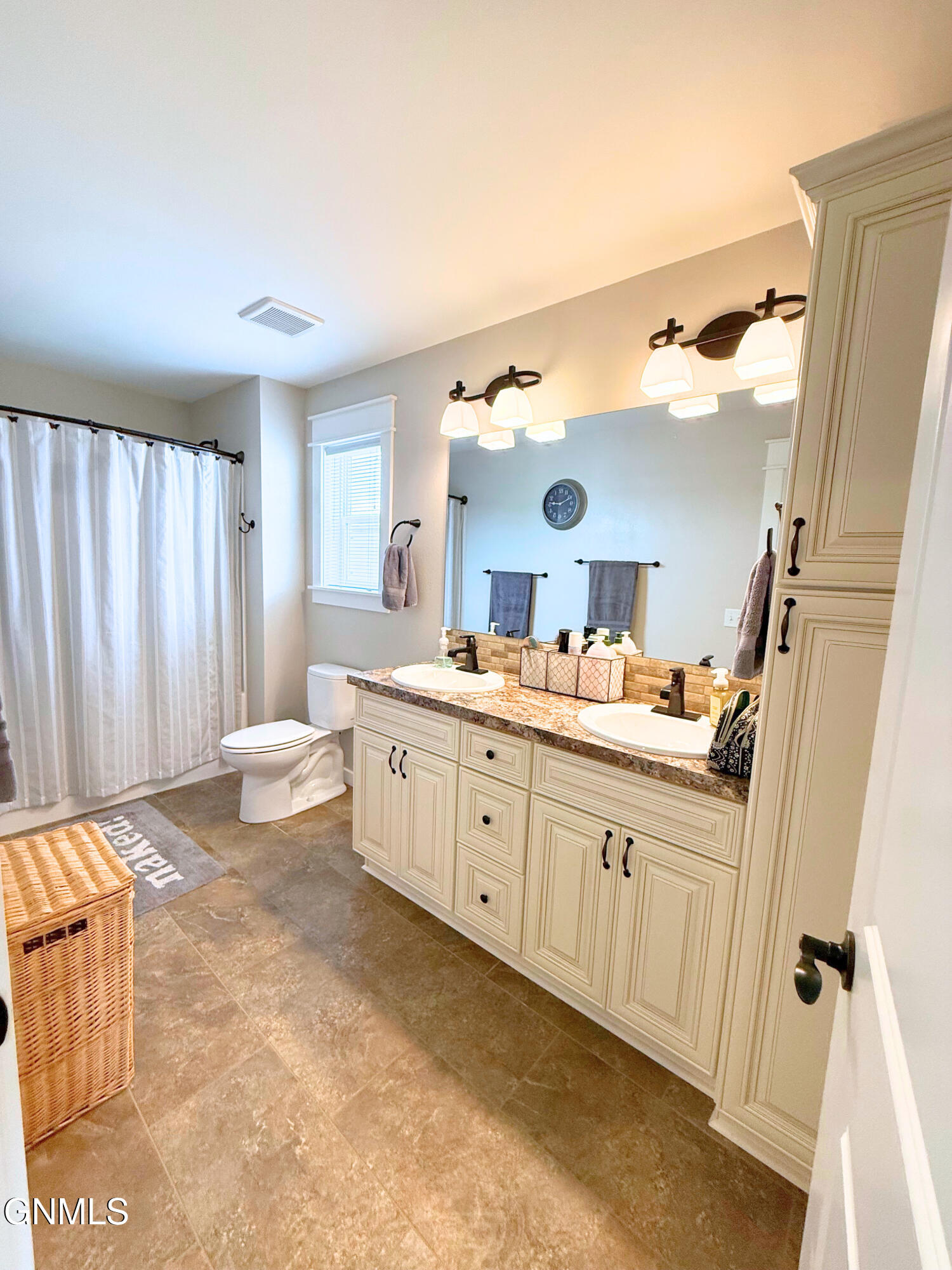 13344 Yellowstone Meadow Street