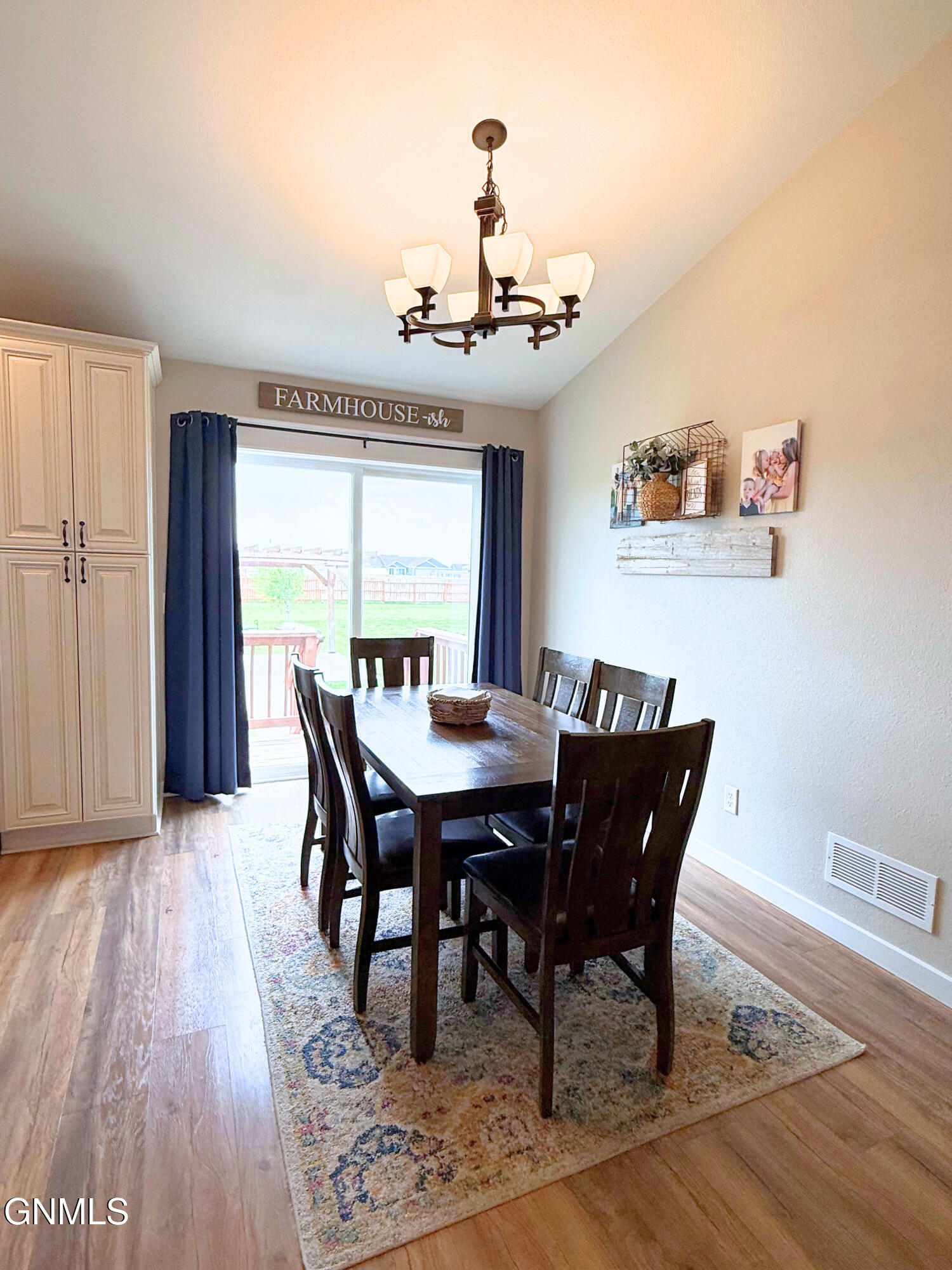 13344 Yellowstone Meadow Street