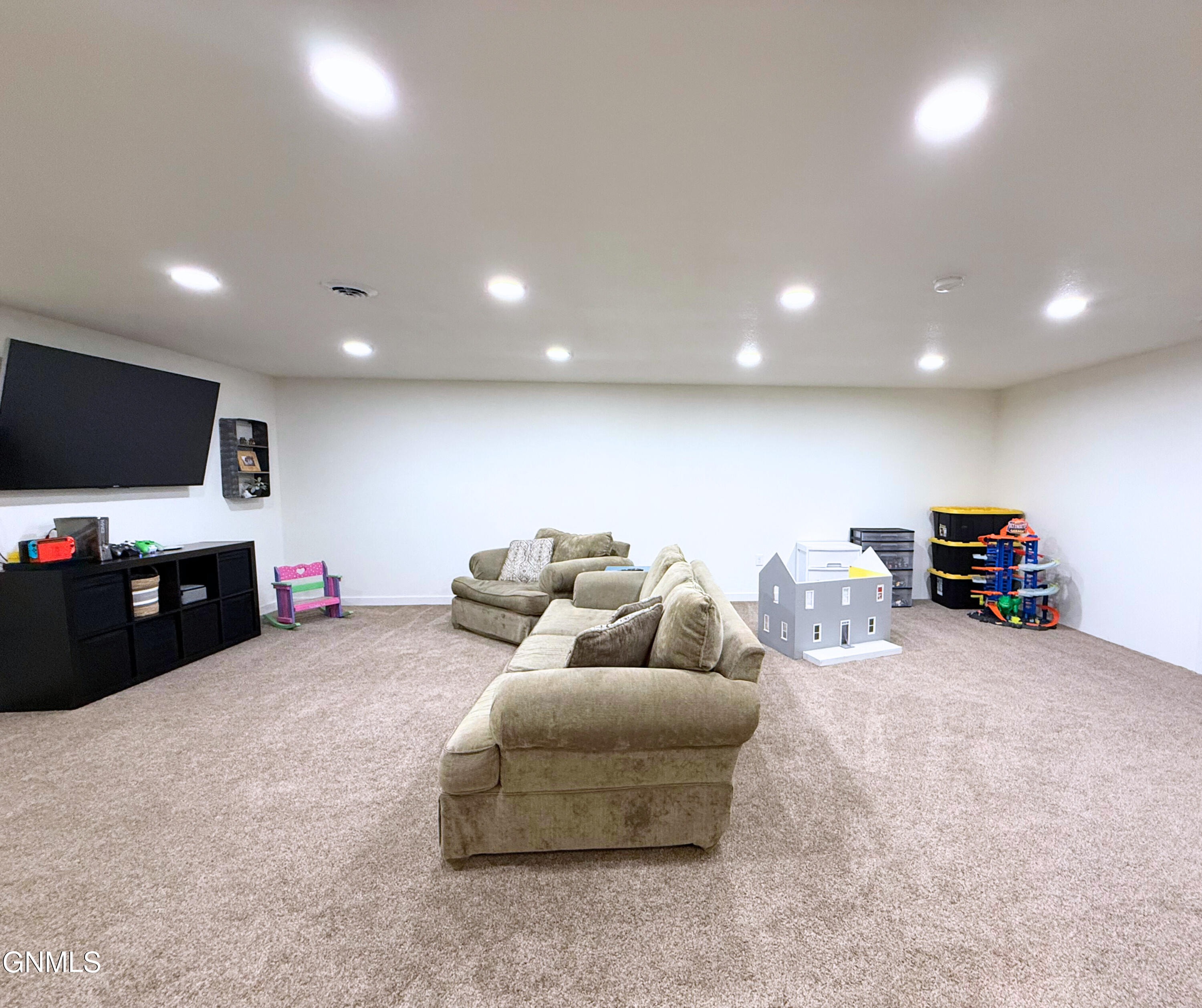 13344 Yellowstone Meadow Street