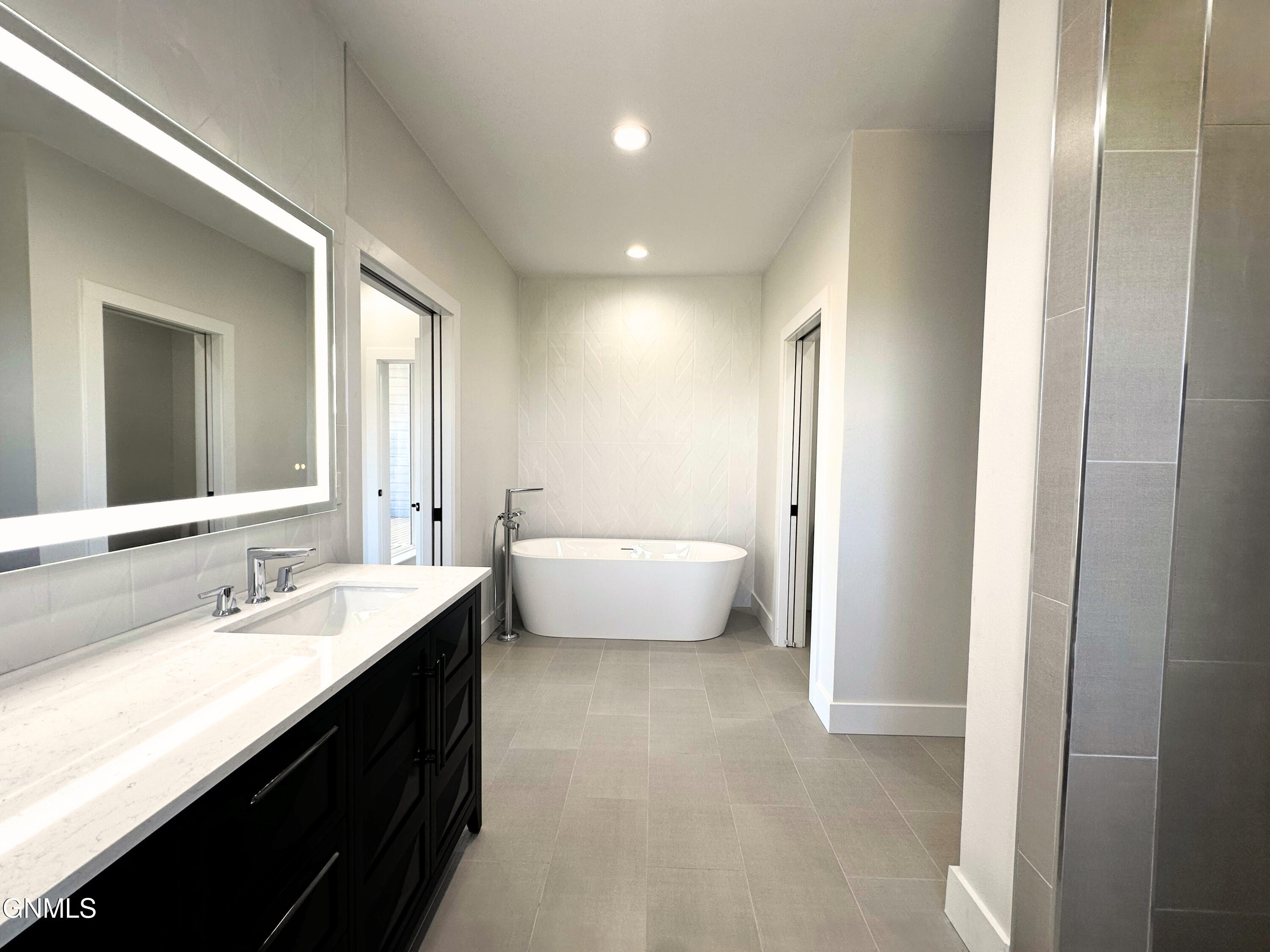 5062 Arrowhead Place