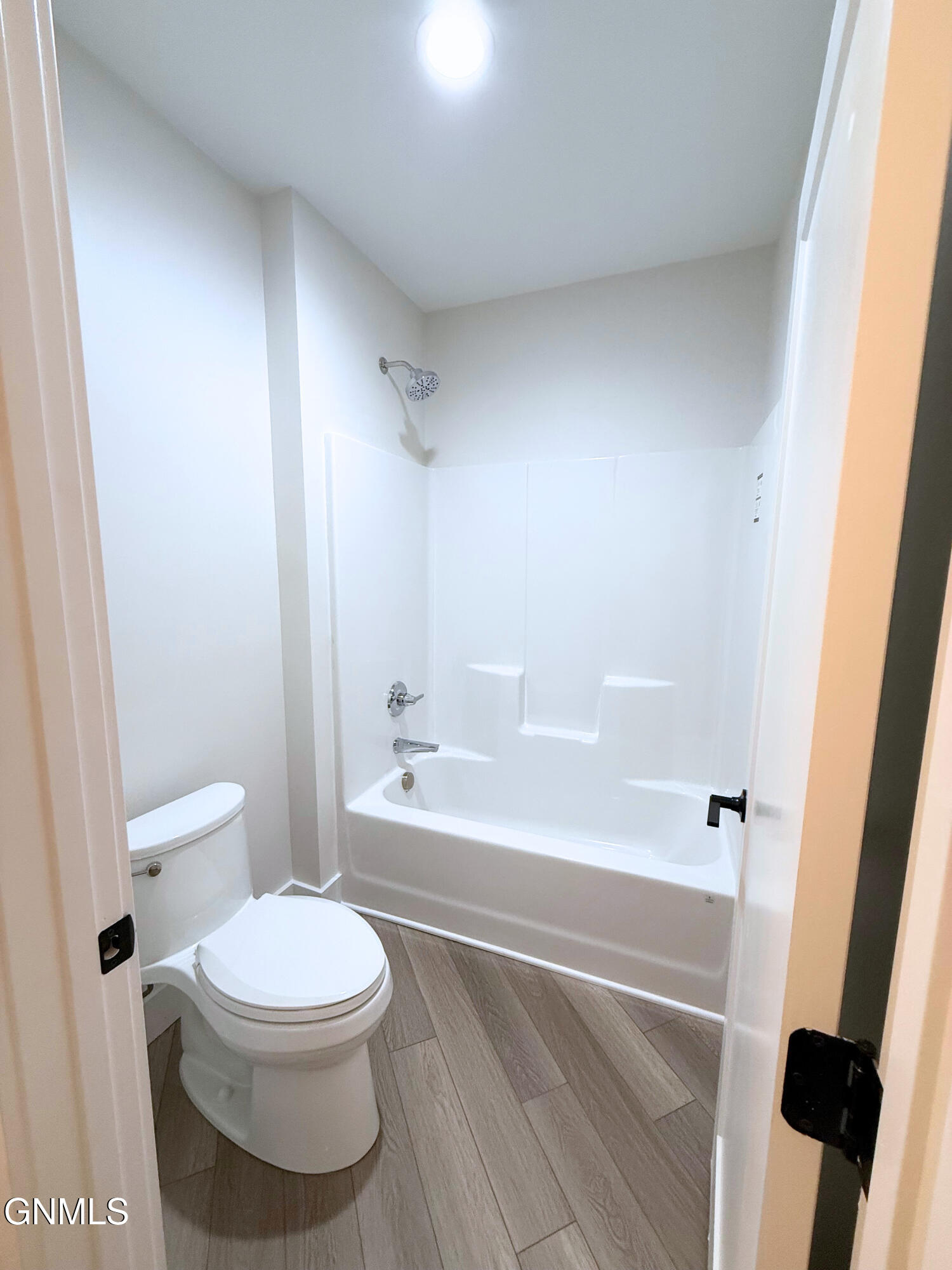 5062 Arrowhead Place, Williston