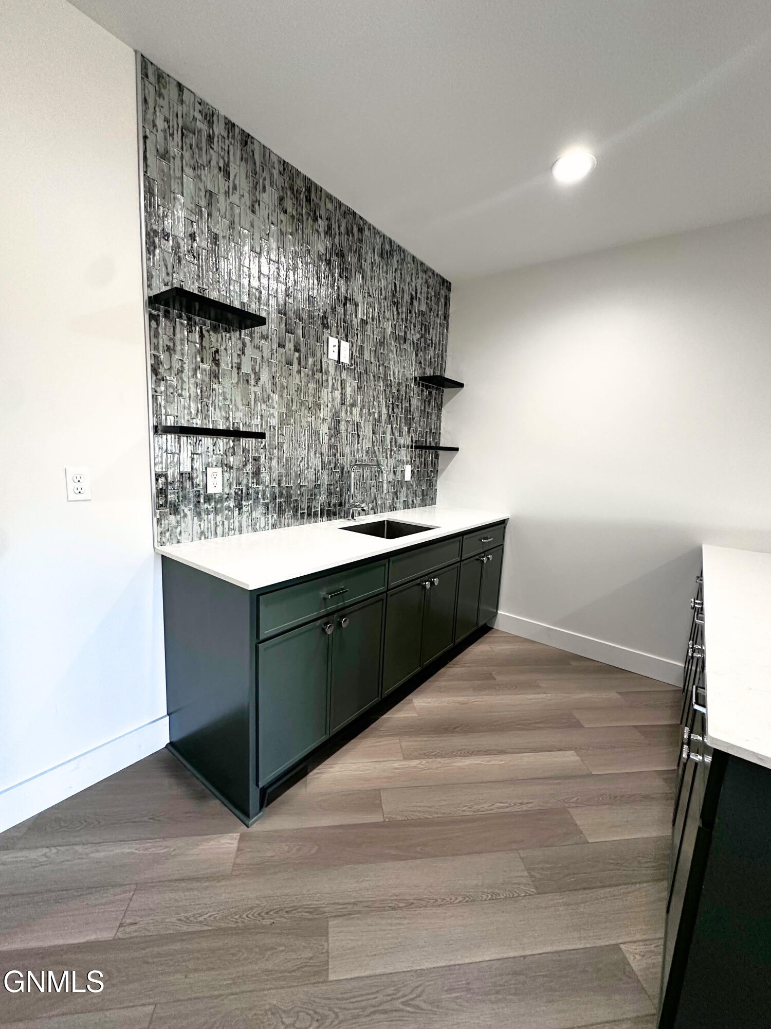 5062 Arrowhead Place, Williston