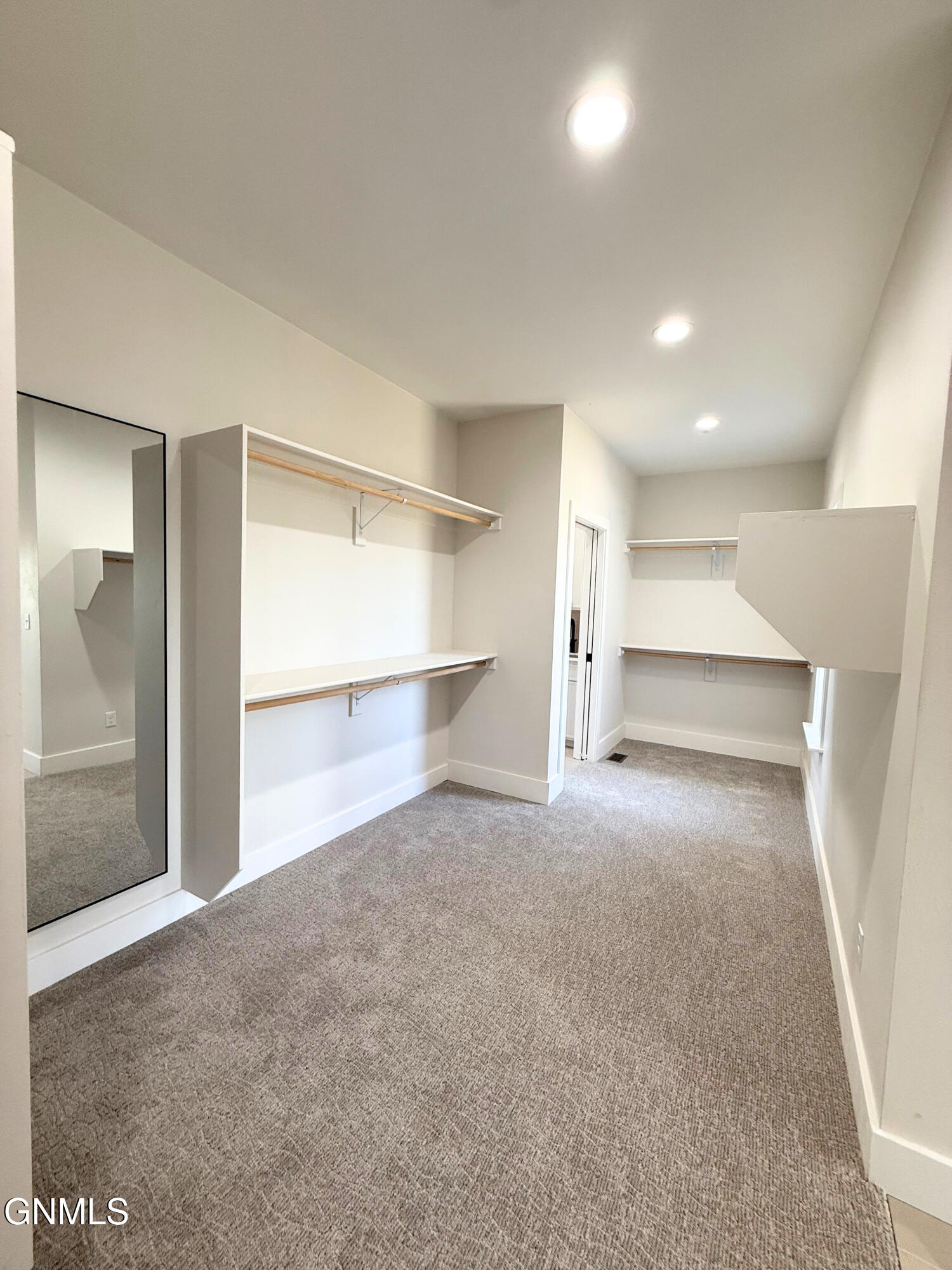 5062 Arrowhead Place, Williston