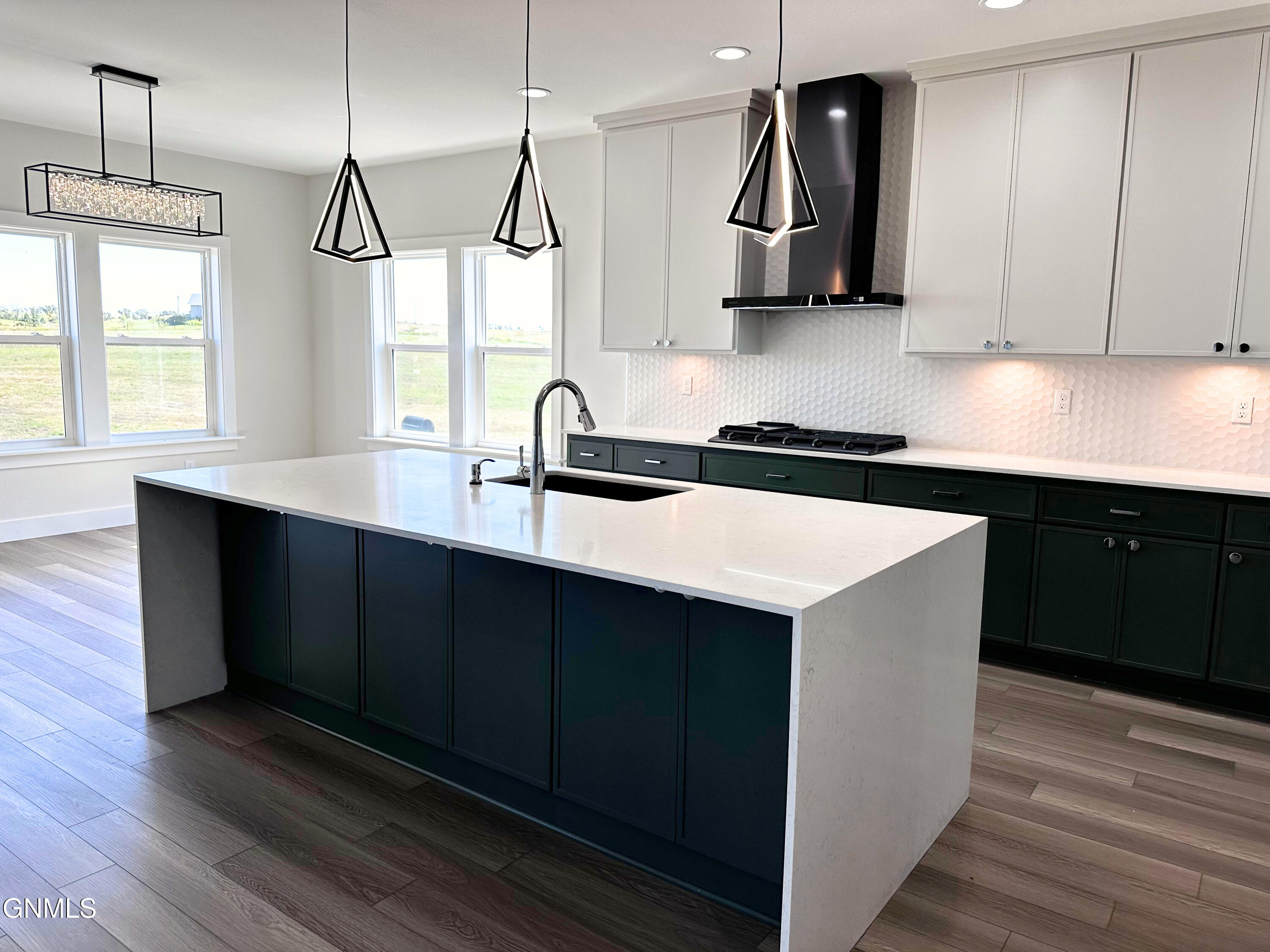 5062 Arrowhead Place