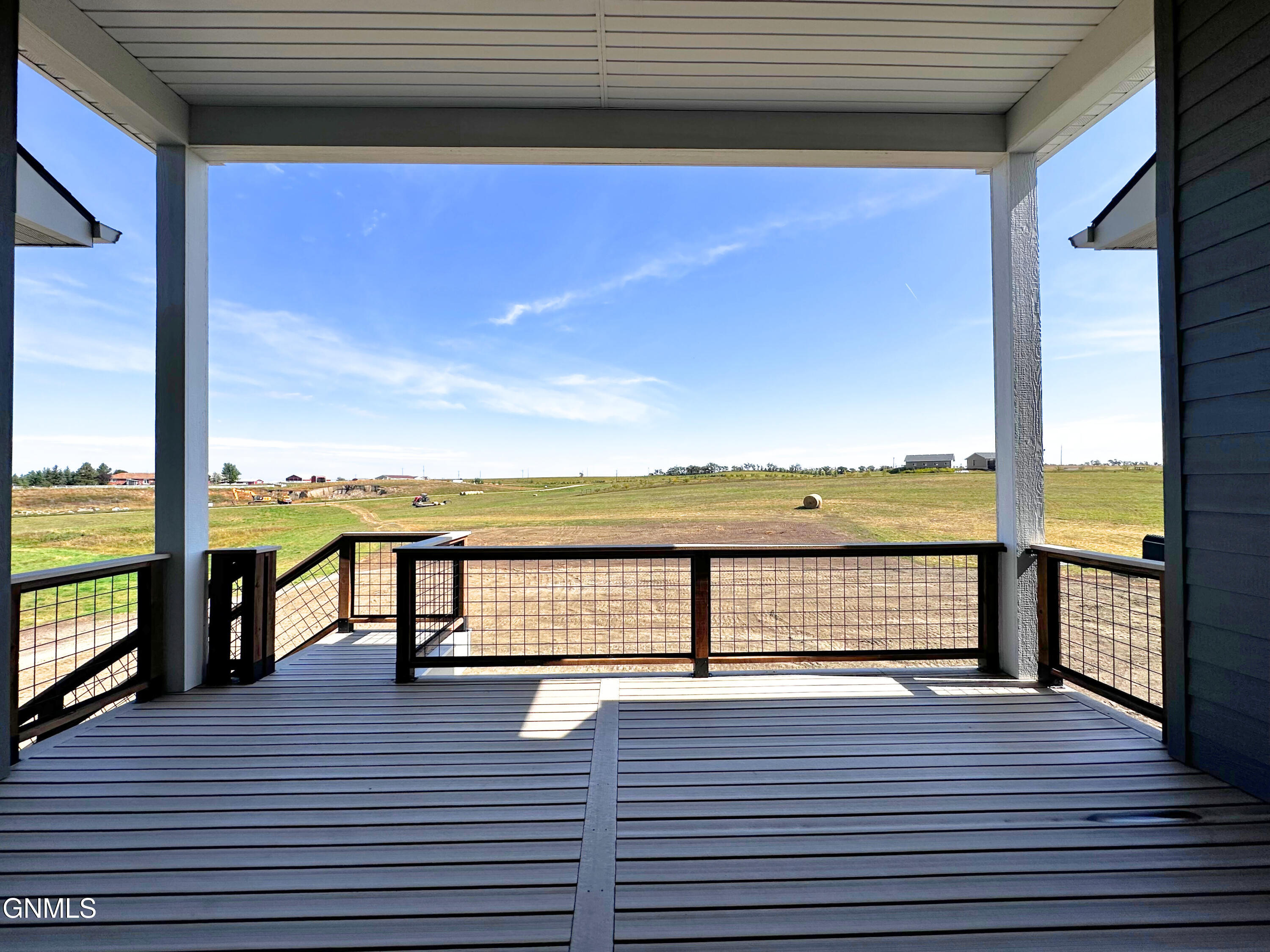 5062 Arrowhead Place, Williston