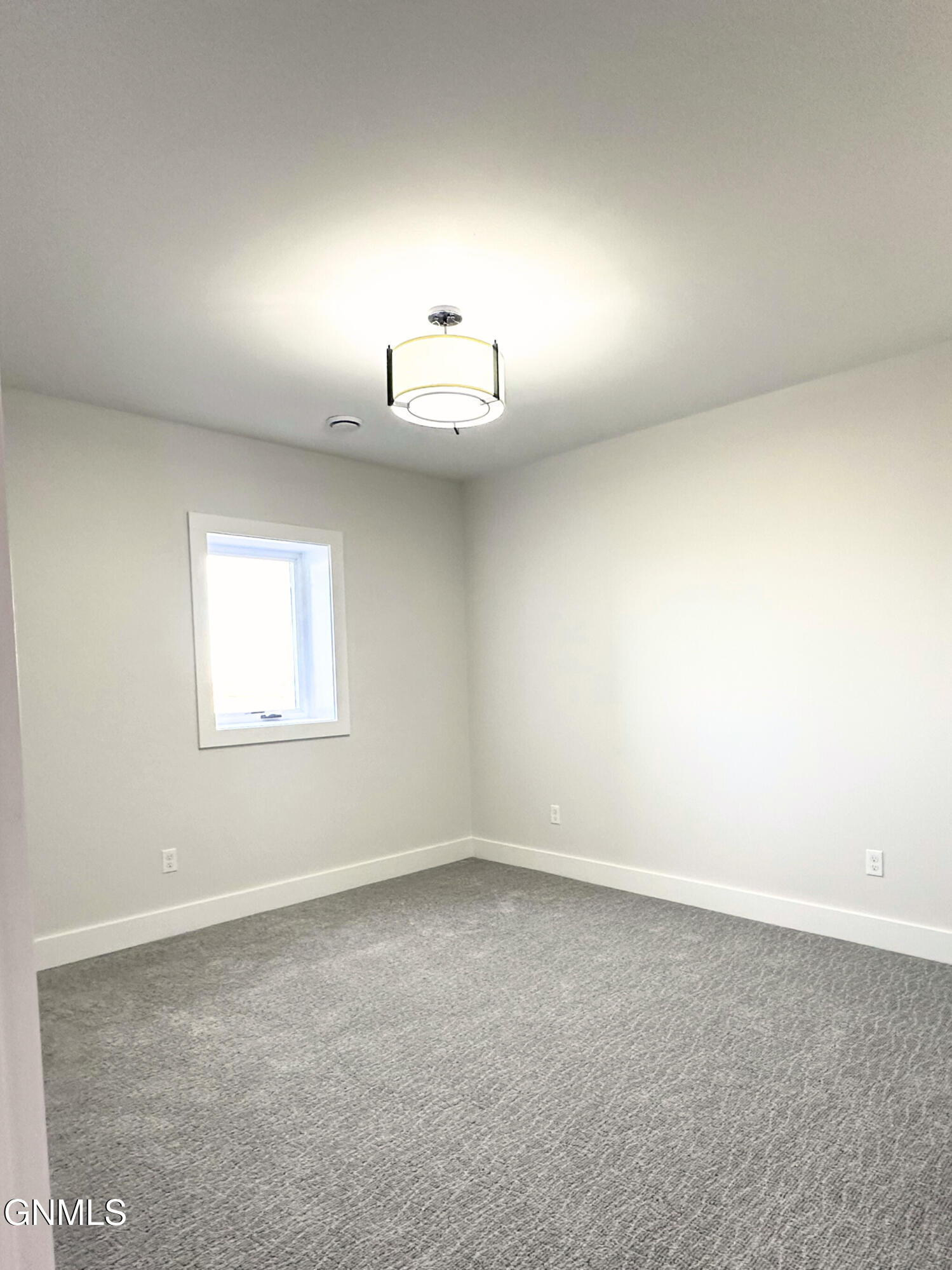 5062 Arrowhead Place, Williston