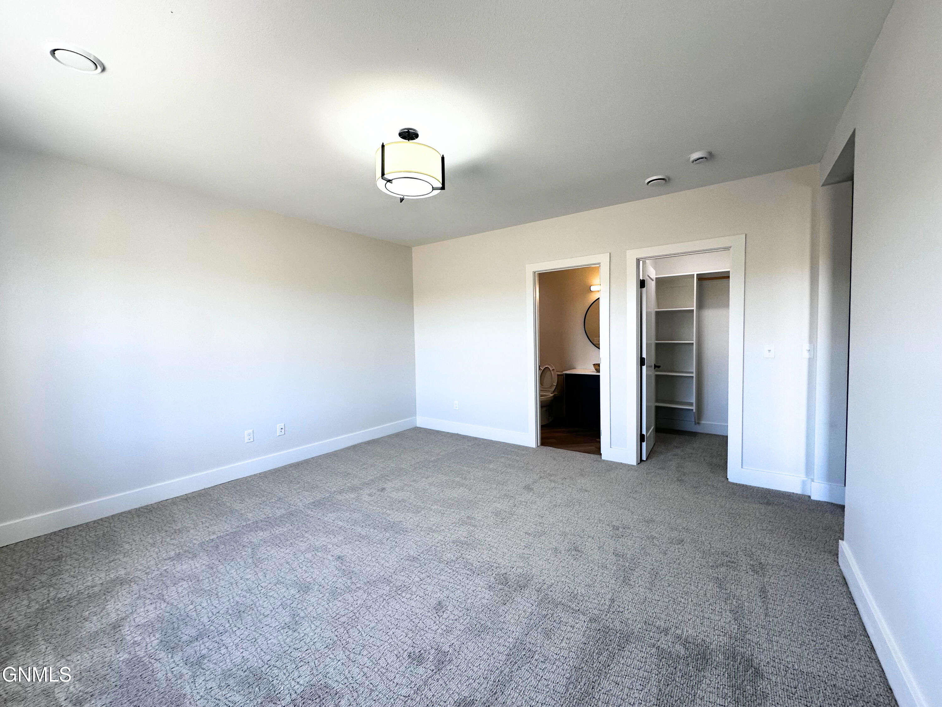 5062 Arrowhead Place