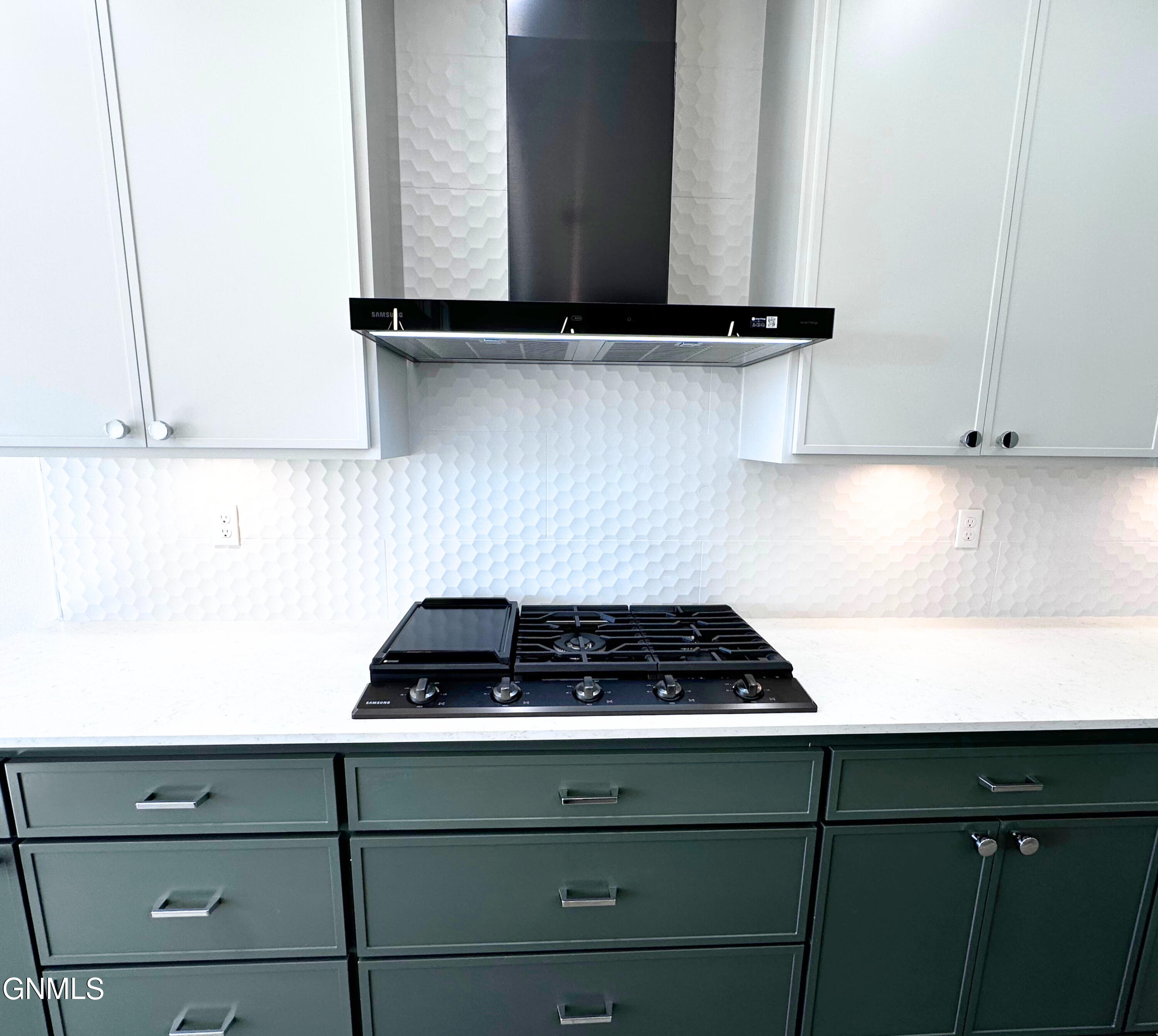 5062 Arrowhead Place, Williston