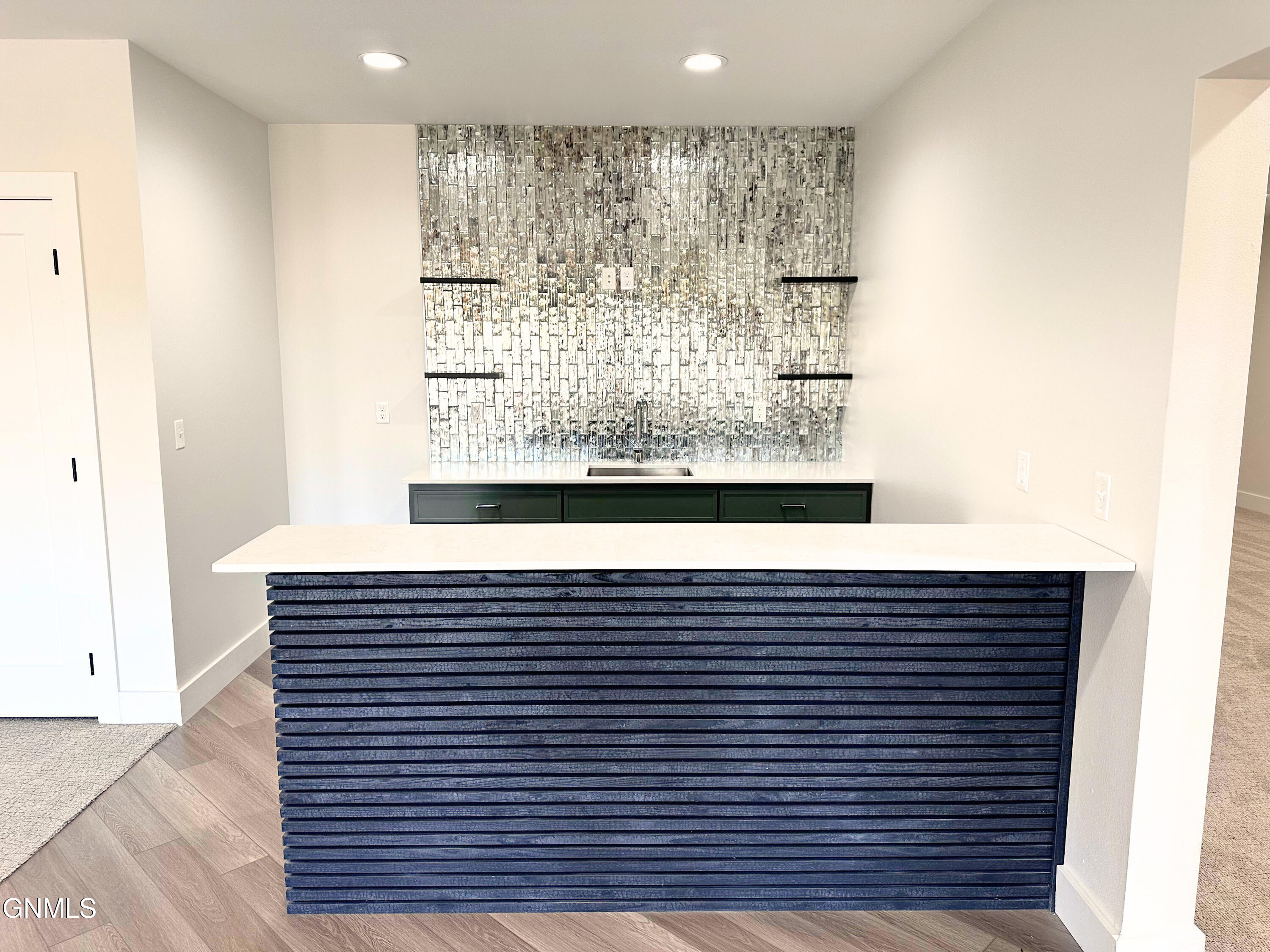 5062 Arrowhead Place, Williston