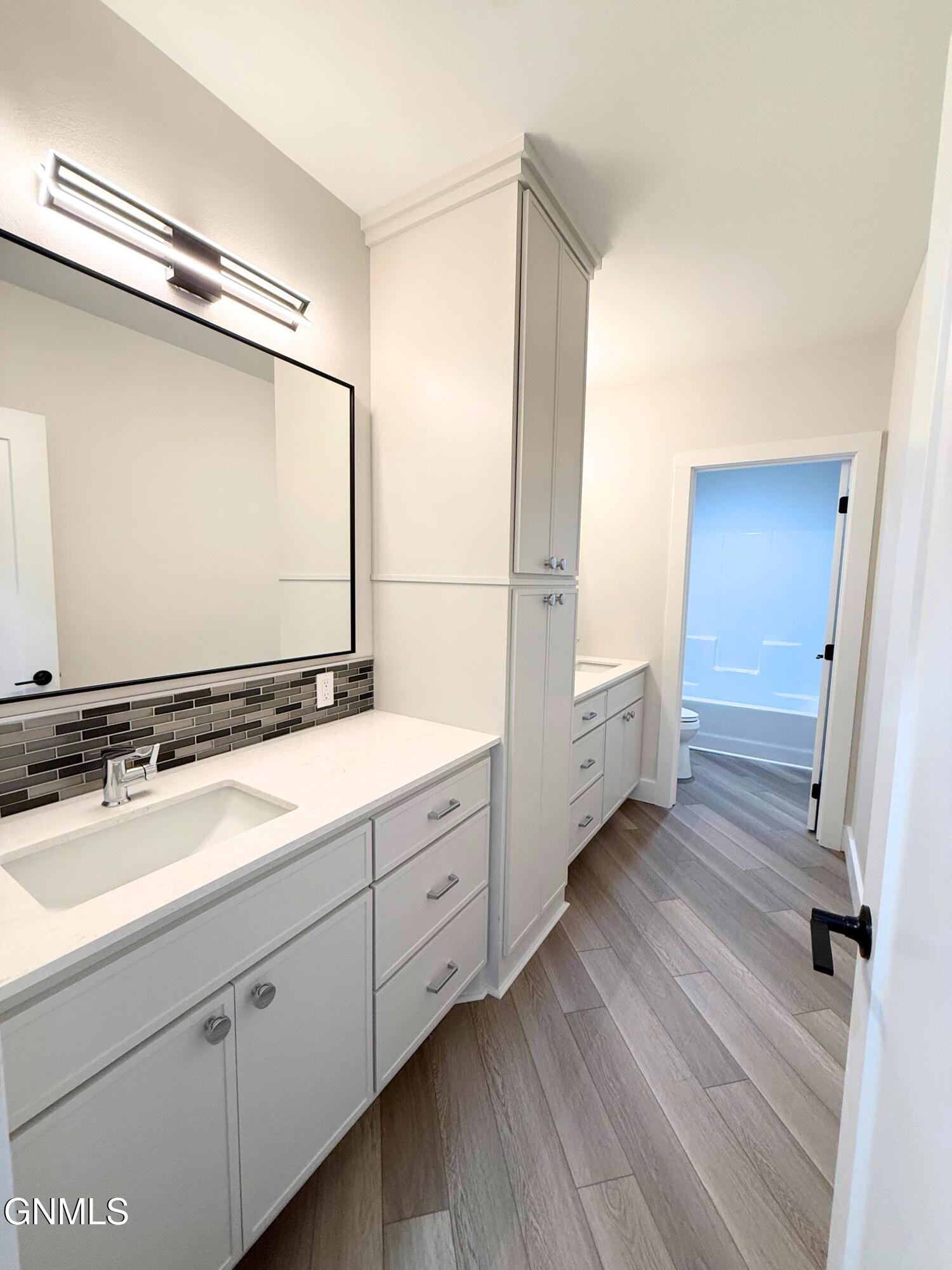 5062 Arrowhead Place