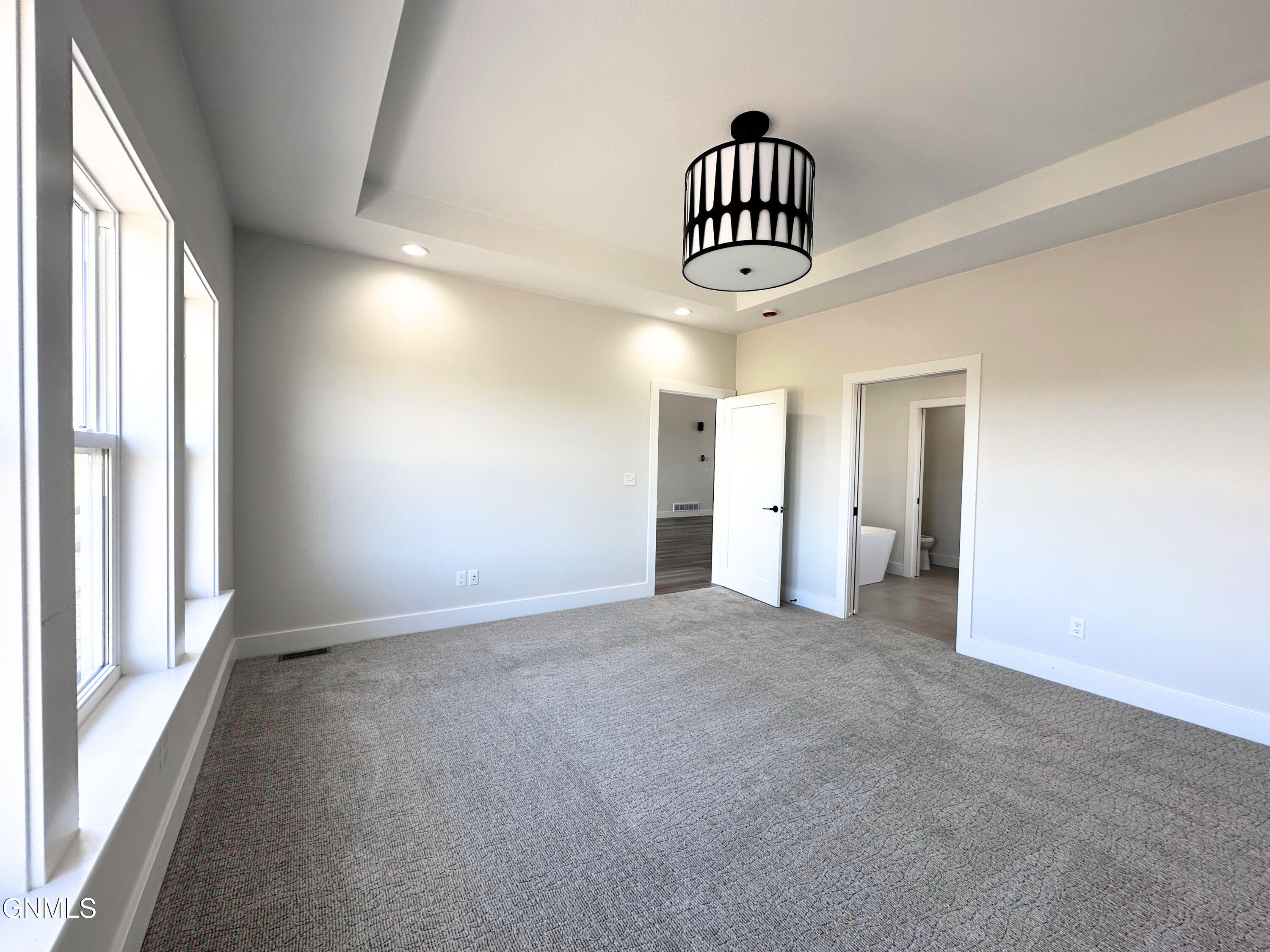 5062 Arrowhead Place, Williston