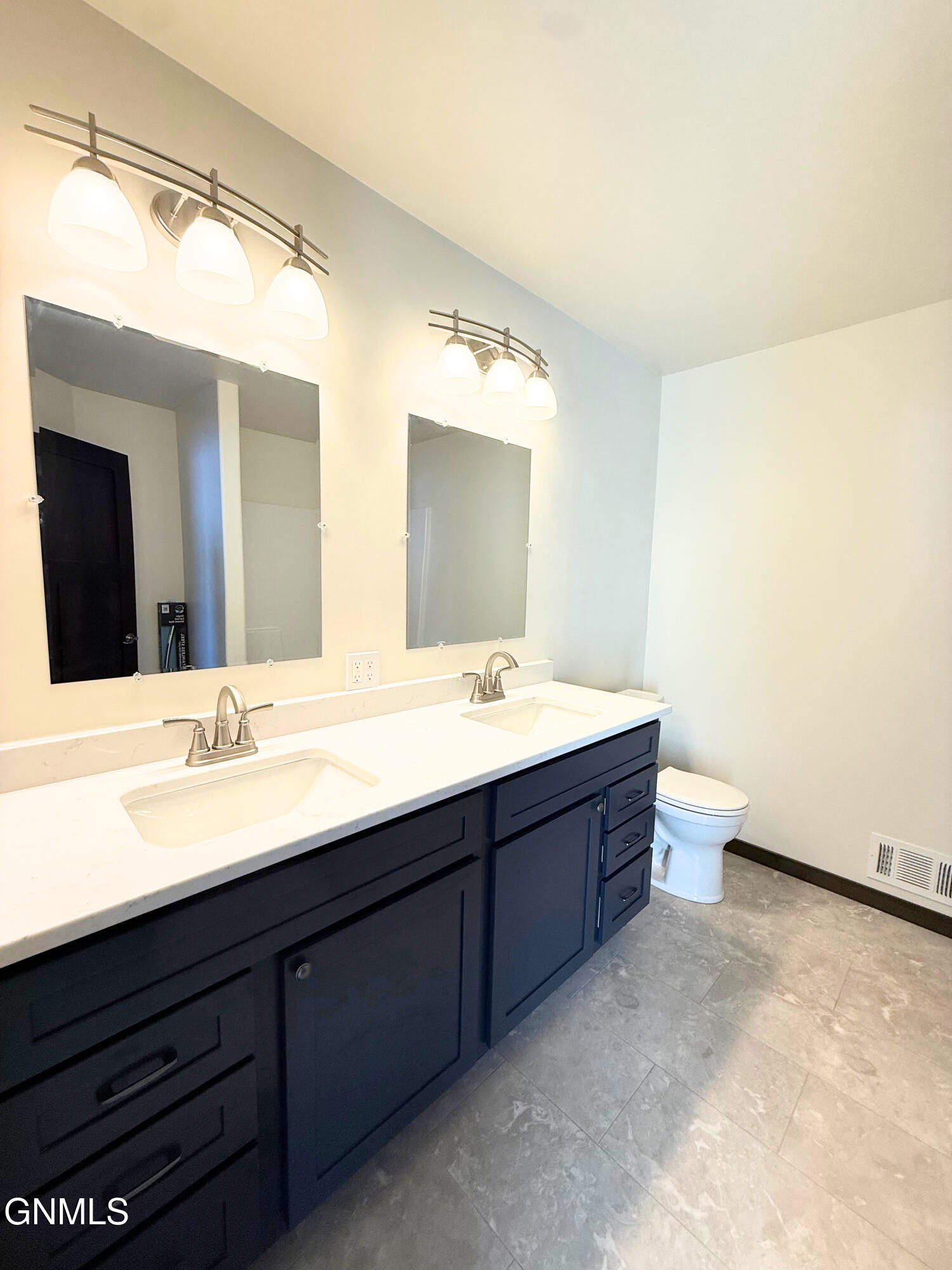 5081 Arrowhead Place