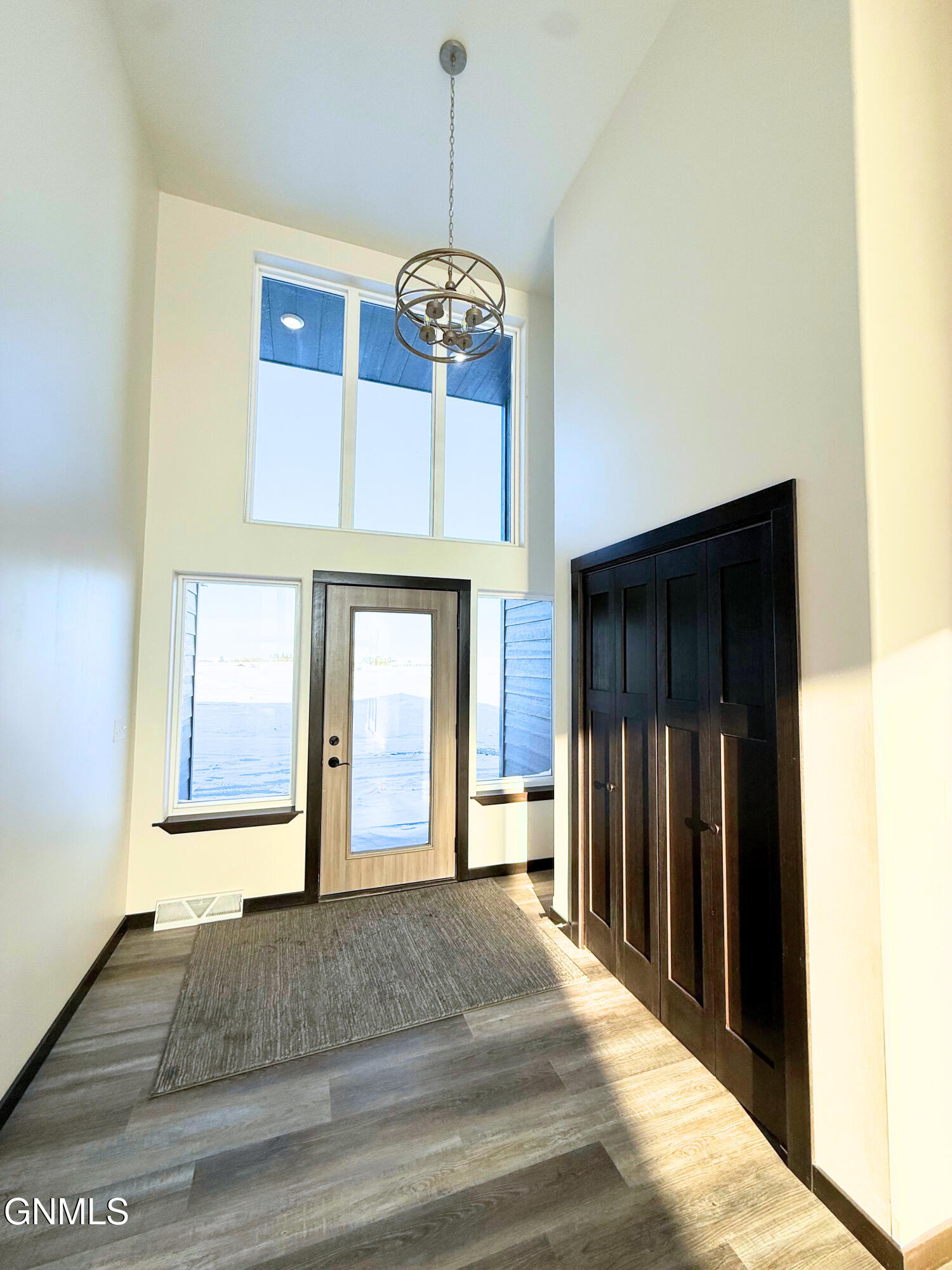 5081 Arrowhead Place