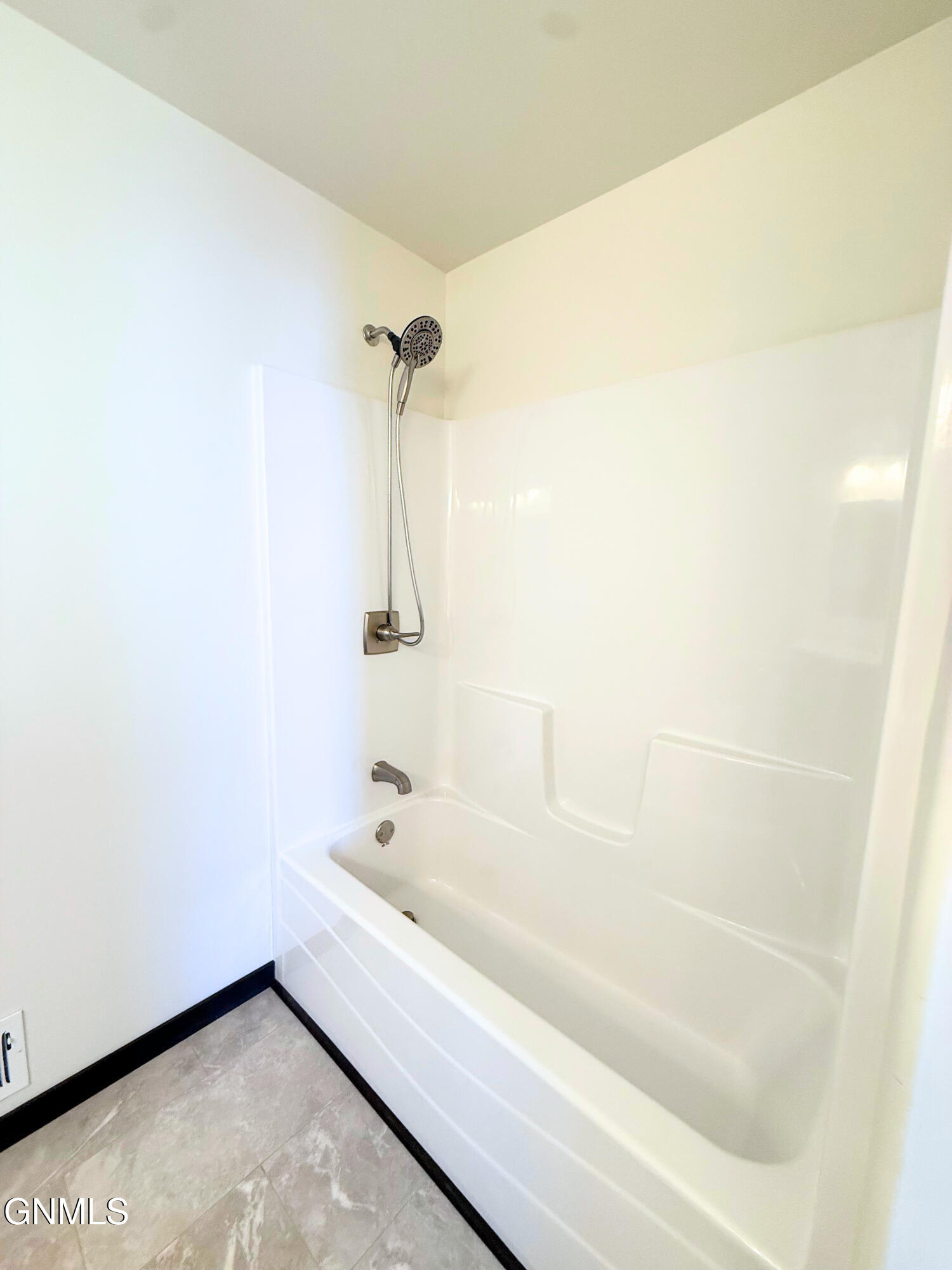 5081 Arrowhead Place