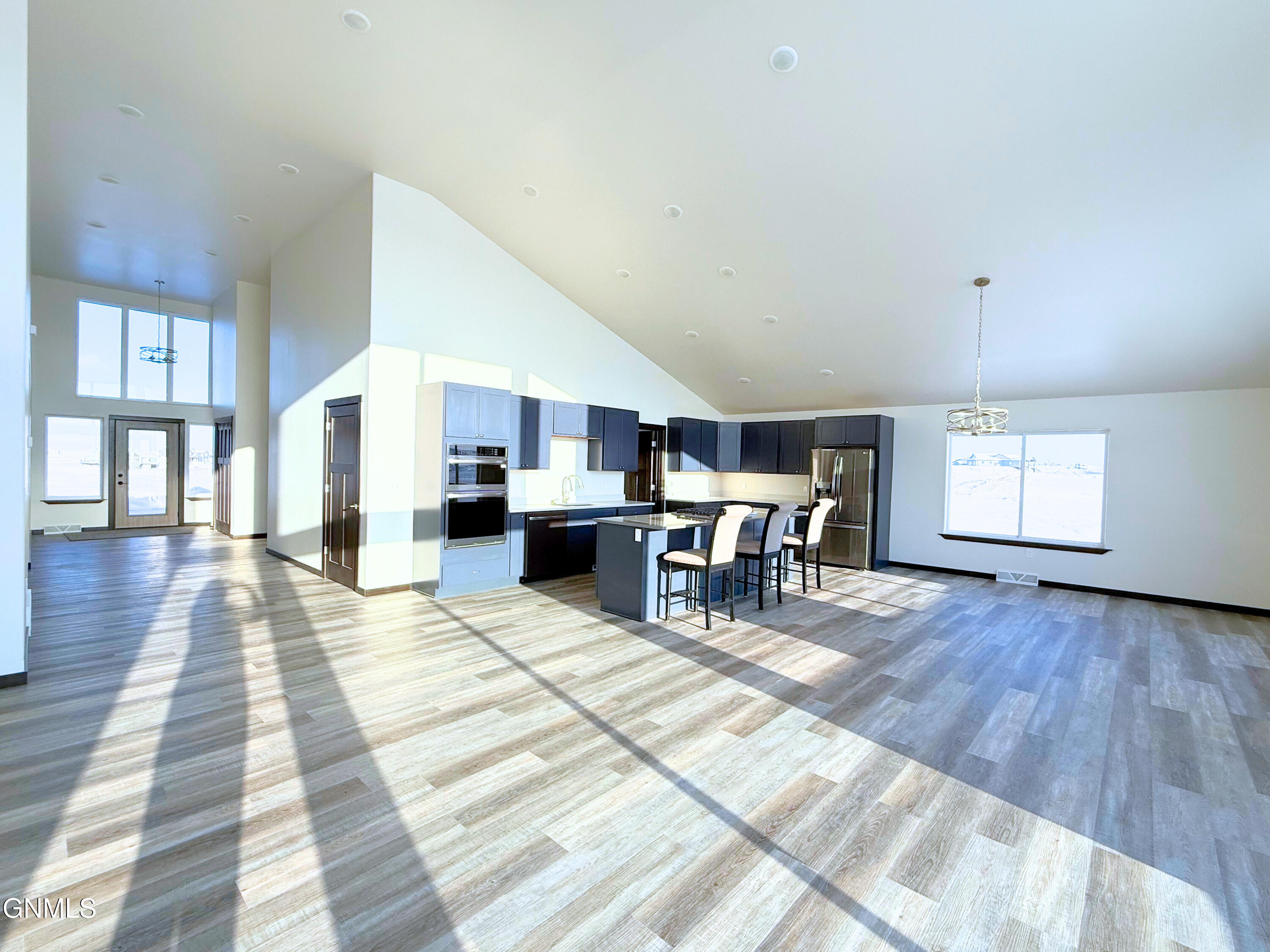 5081 Arrowhead Place