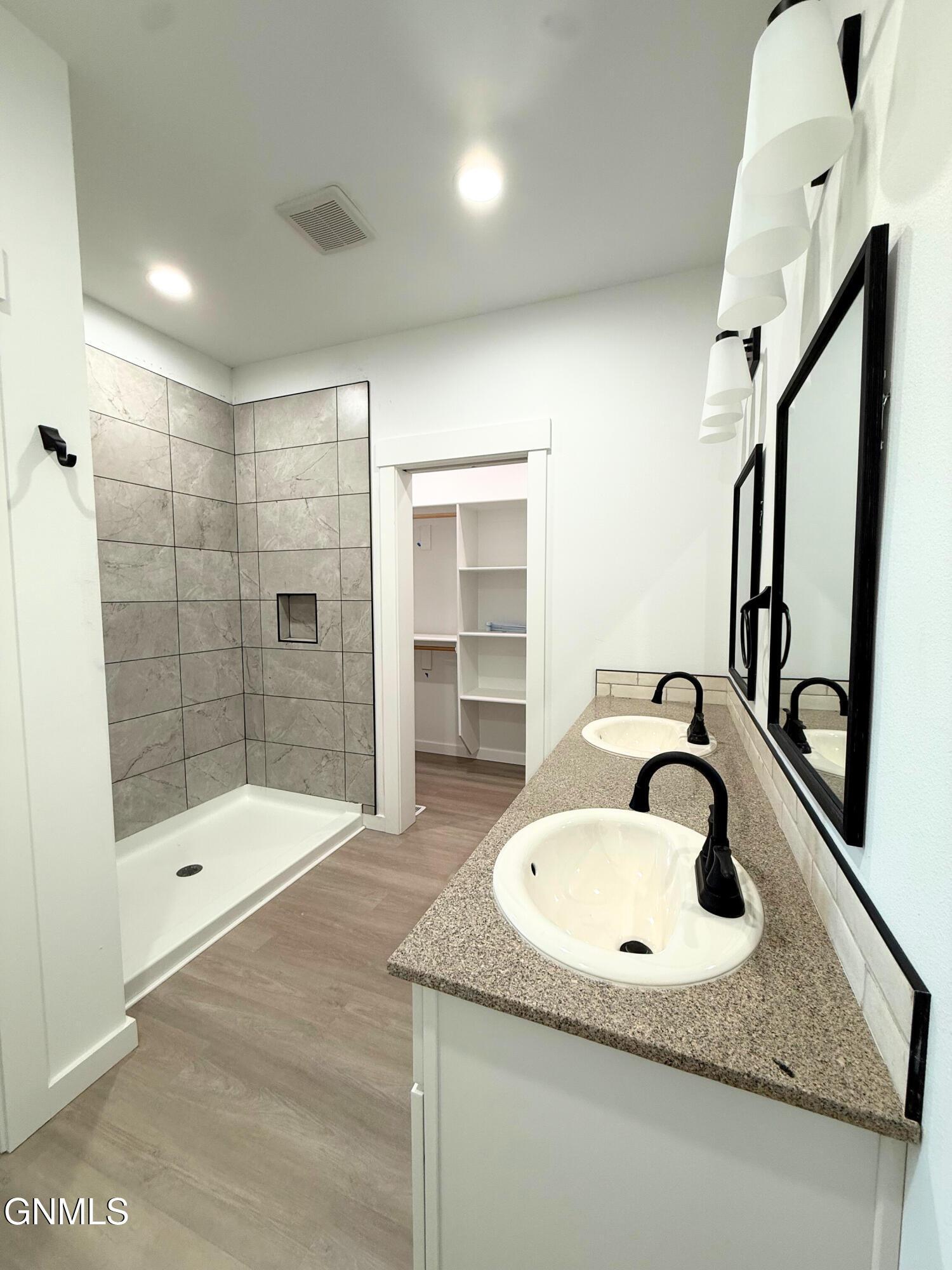 13370 Meadow Creek Street