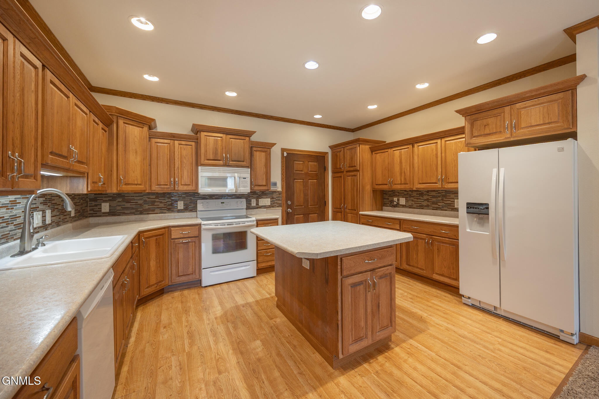 708 5th Street W