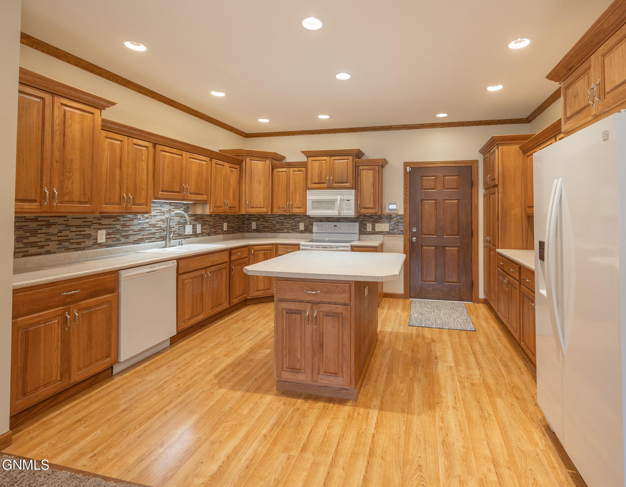 708 5th Street W