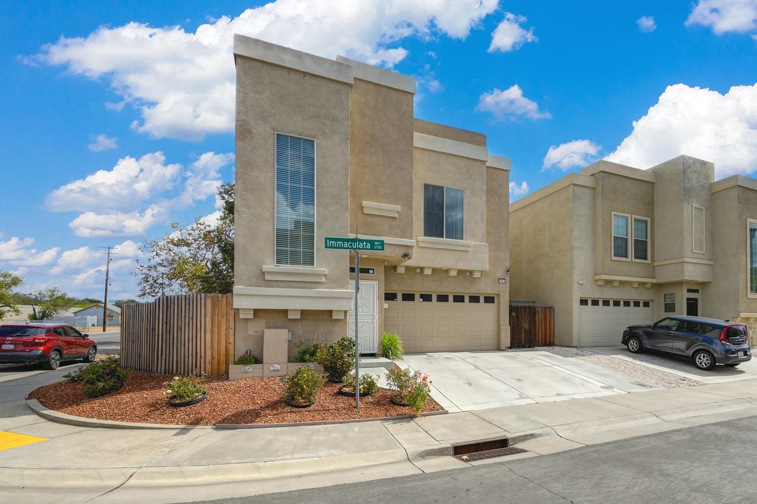 3742 Immaculata Street