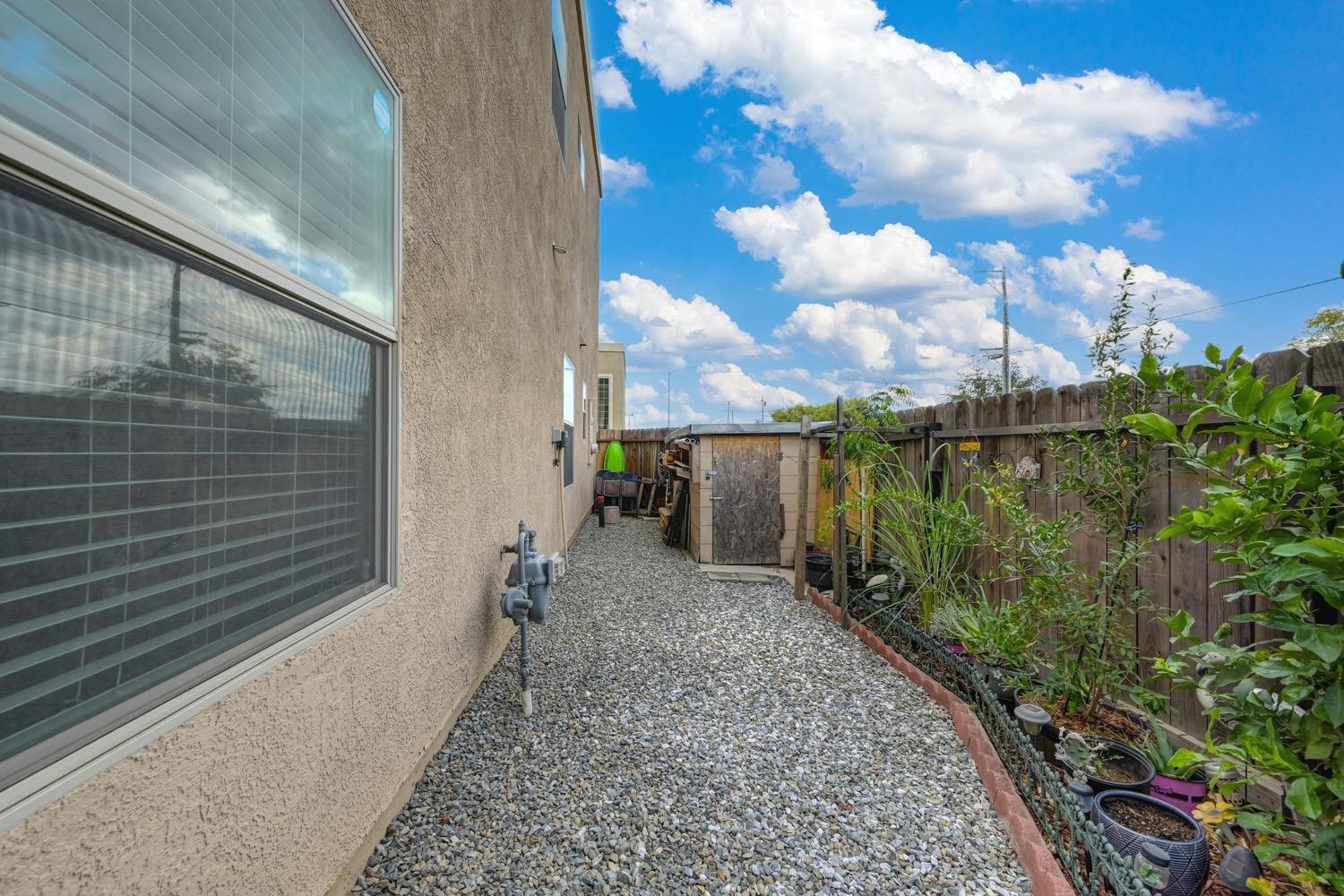 3742 Immaculata Street