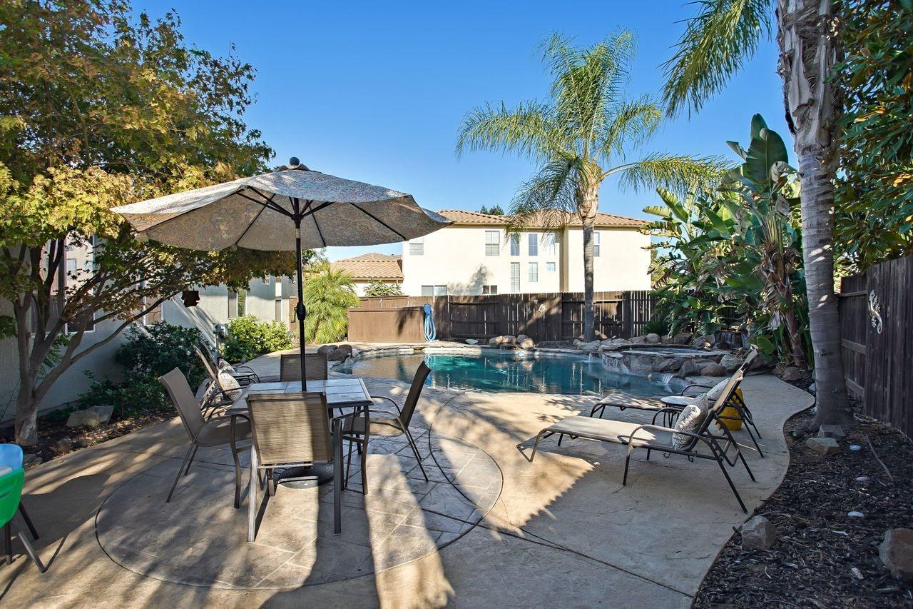 9474 Mourverde Court