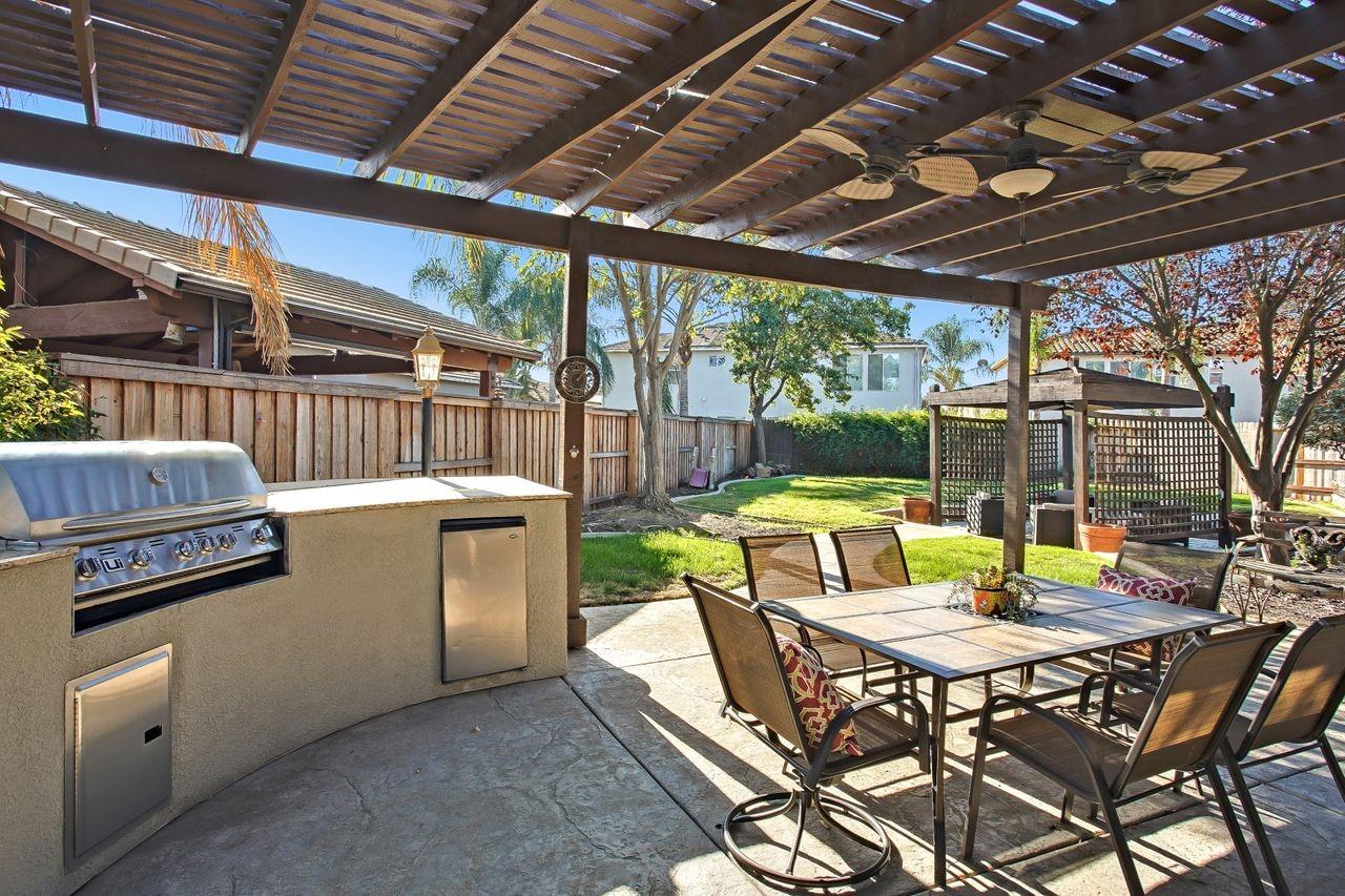 9474 Mourverde Court