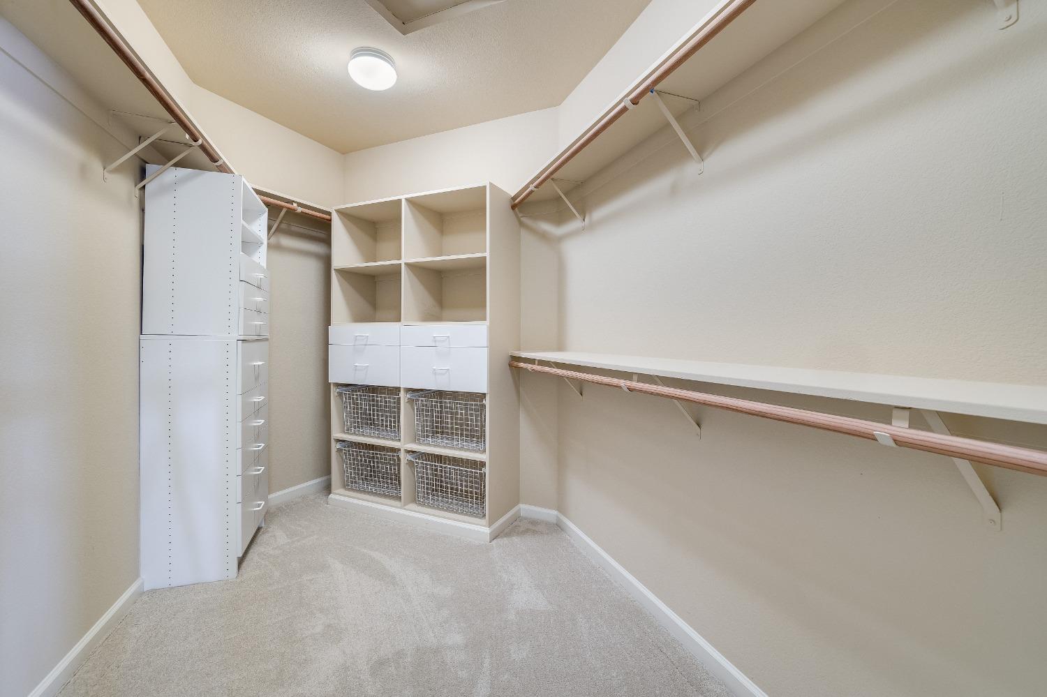 2217 Ridgepointe Court