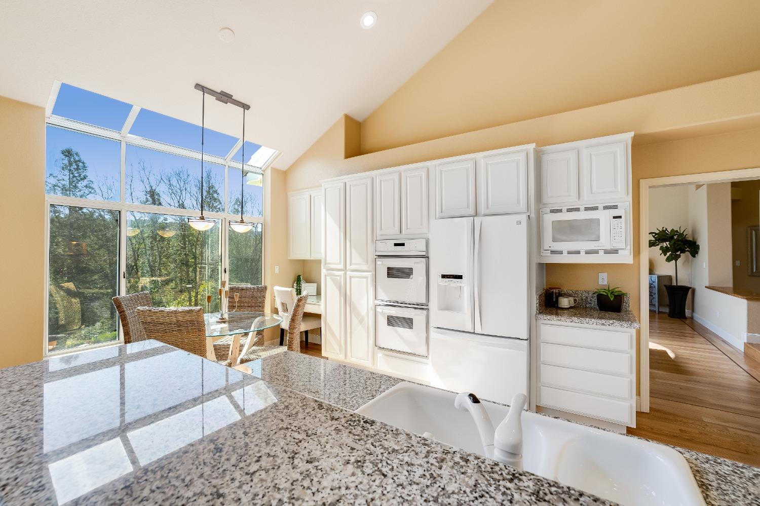 2217 Ridgepointe Court