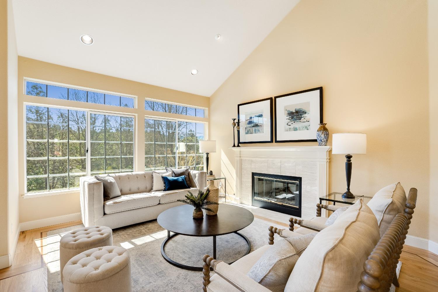 2217 Ridgepointe Court