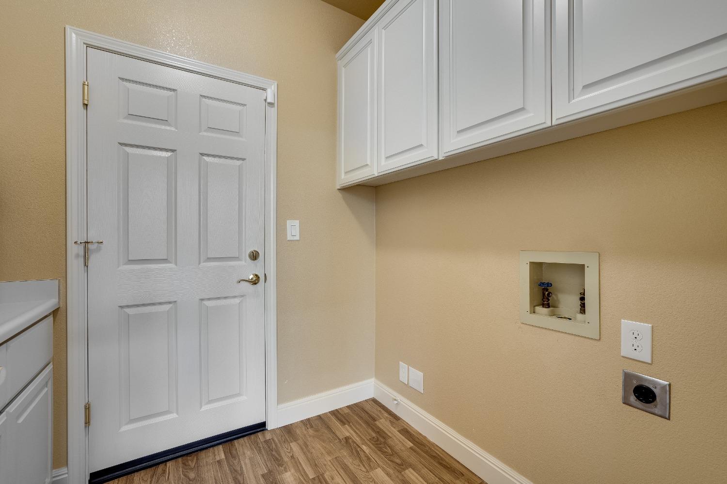 2217 Ridgepointe Court