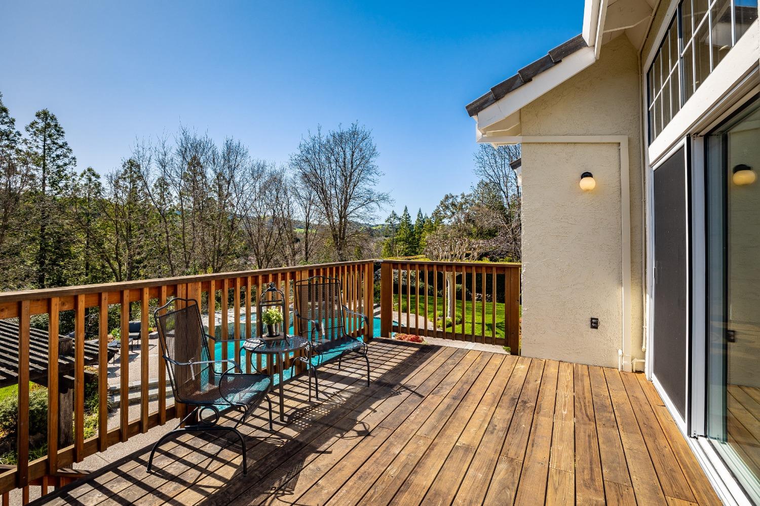 2217 Ridgepointe Court