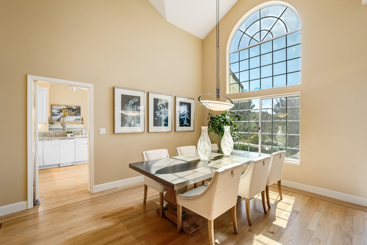 2217 Ridgepointe Court