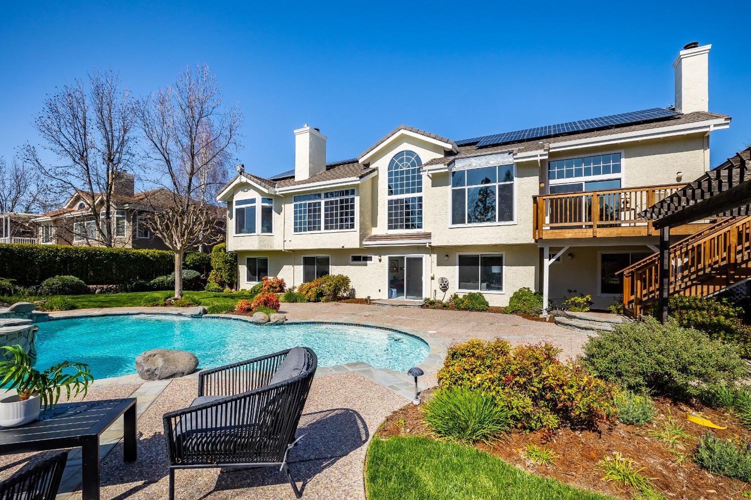 2217 Ridgepointe Court