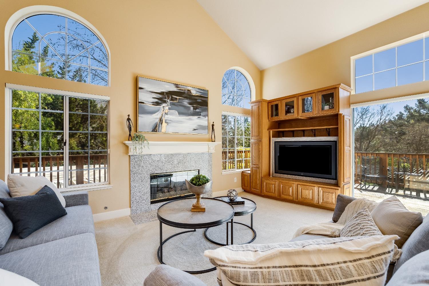 2217 Ridgepointe Court