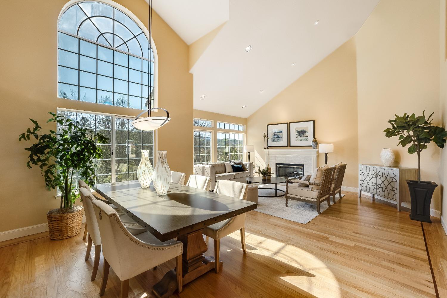 2217 Ridgepointe Court