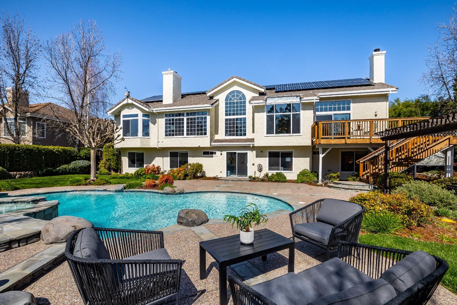 2217 Ridgepointe Court