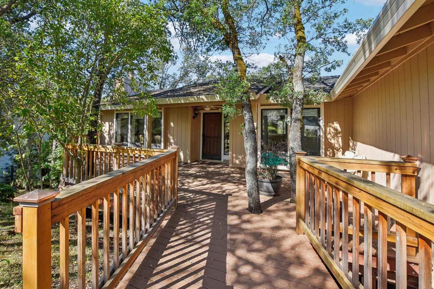 825 Stoneman Way