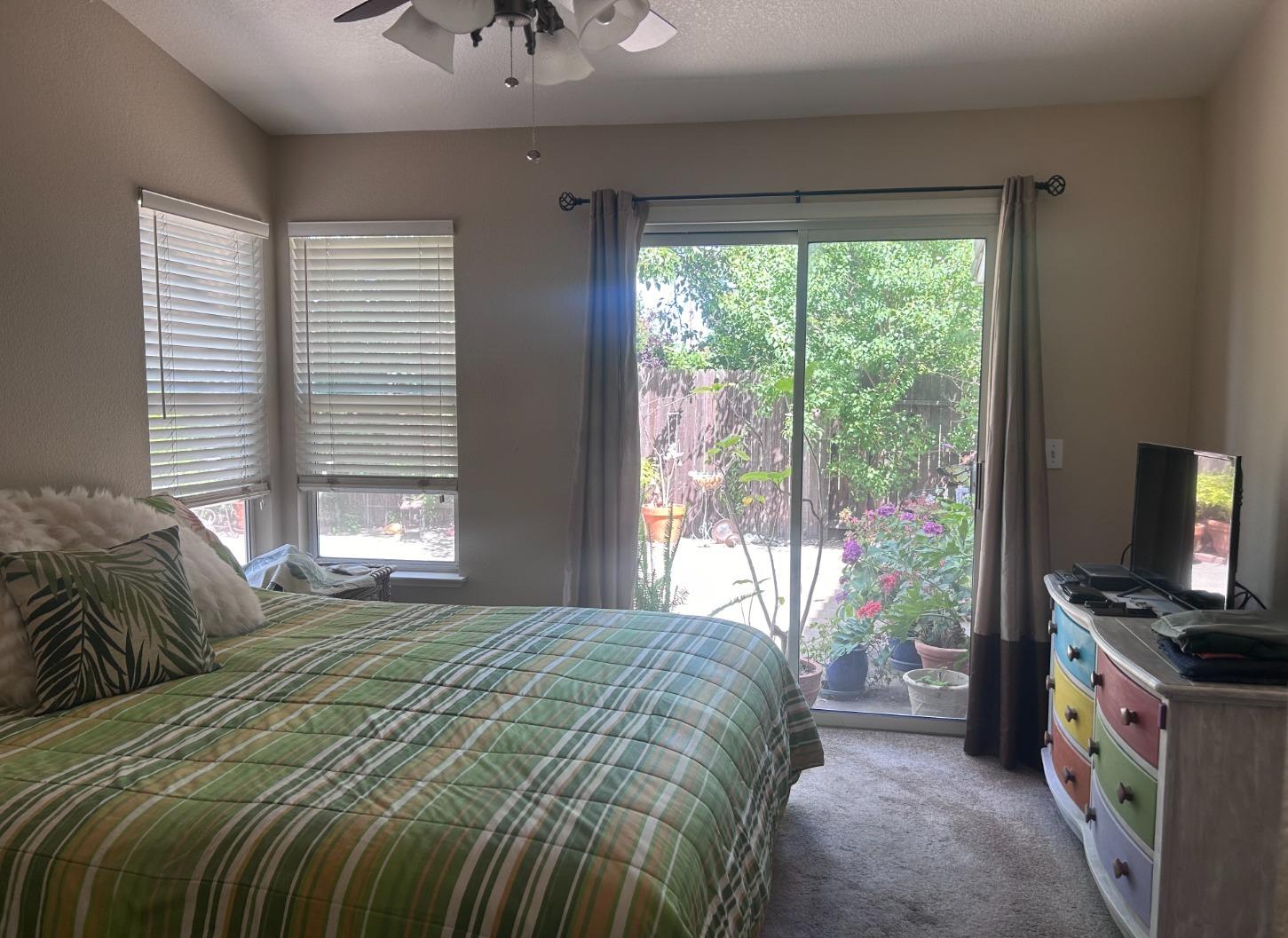 1622 Jonquil