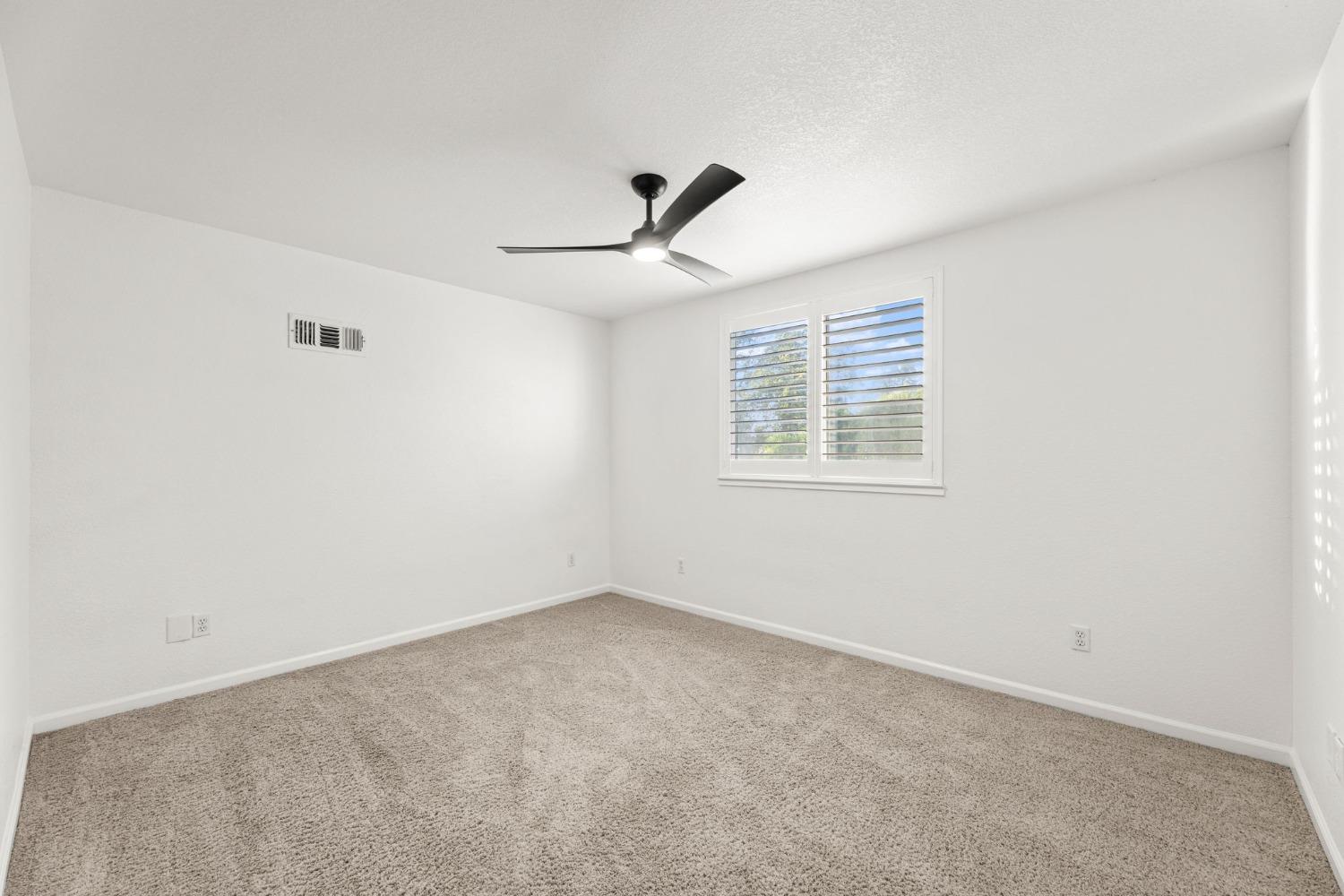 935 King Richard Court