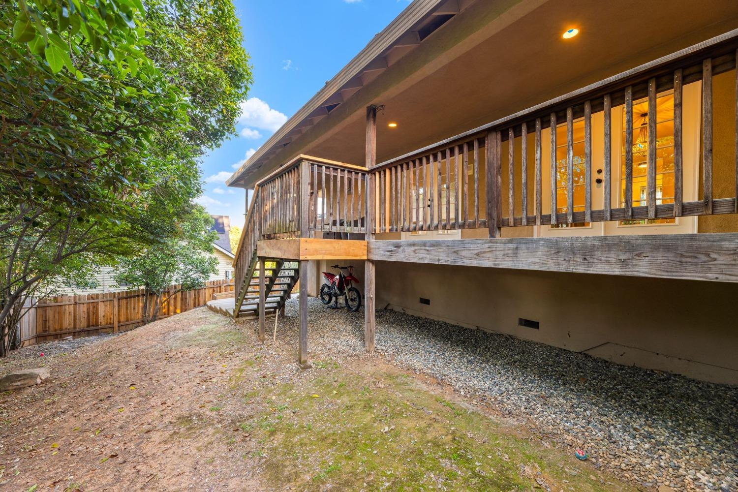 935 King Richard Court