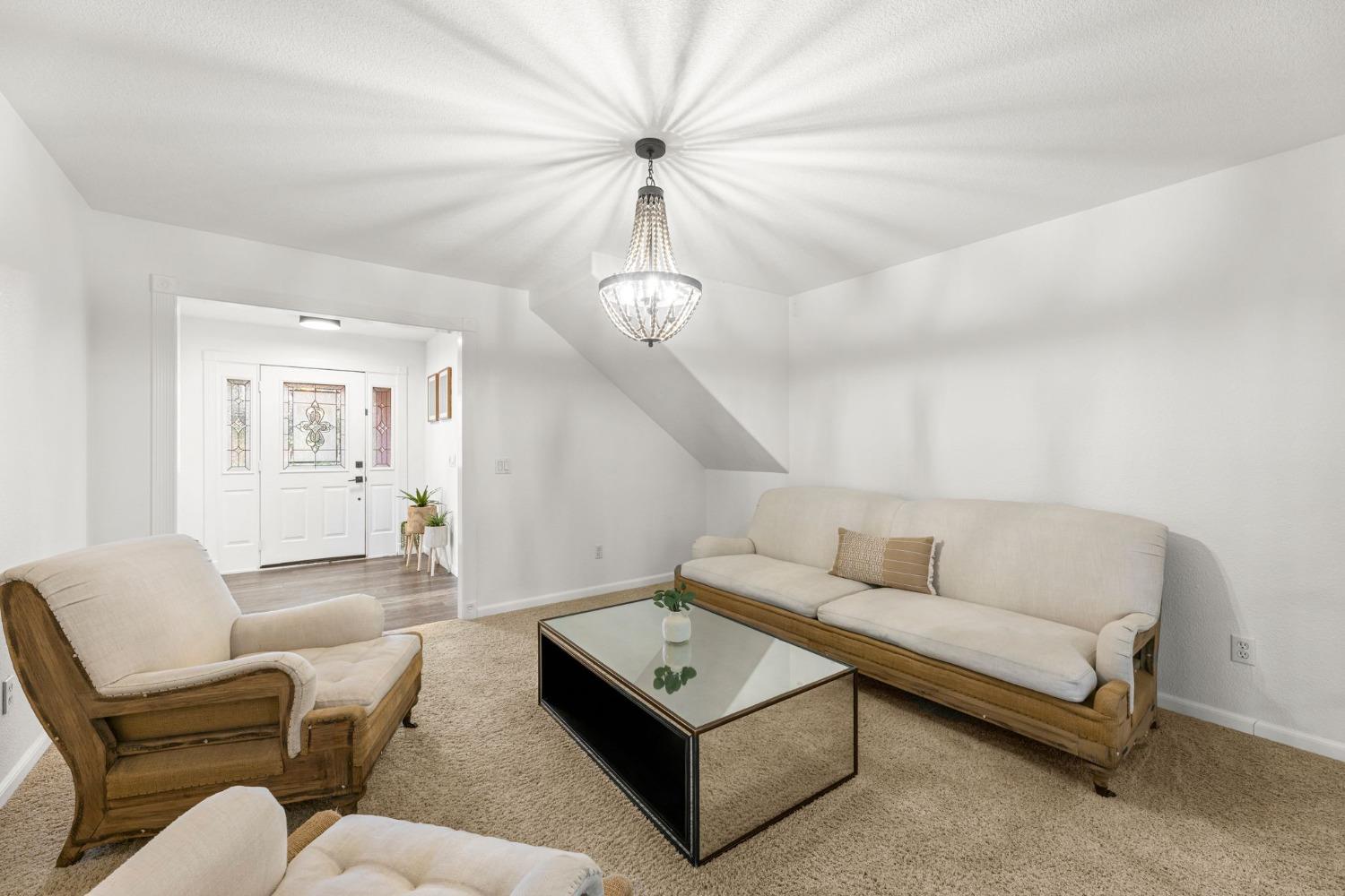 935 King Richard Court