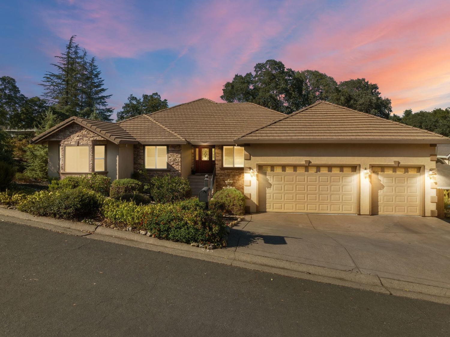935 King Richard Court